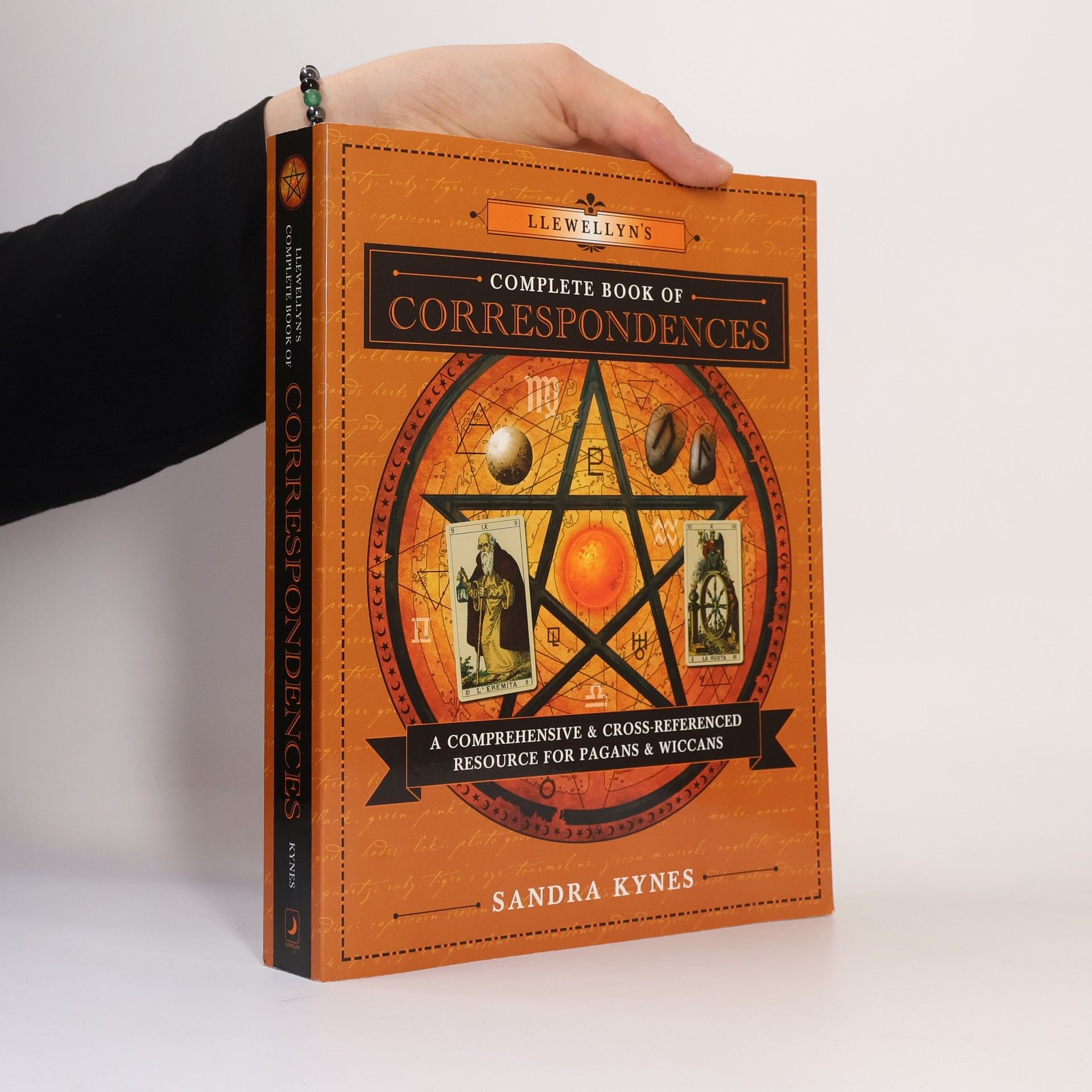 Sandra Kynes Llewellyn's Complete Book of Correspondences