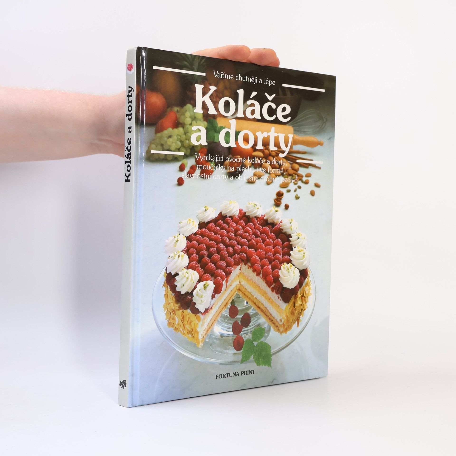 Autorenkollektiv Koláče a dorty