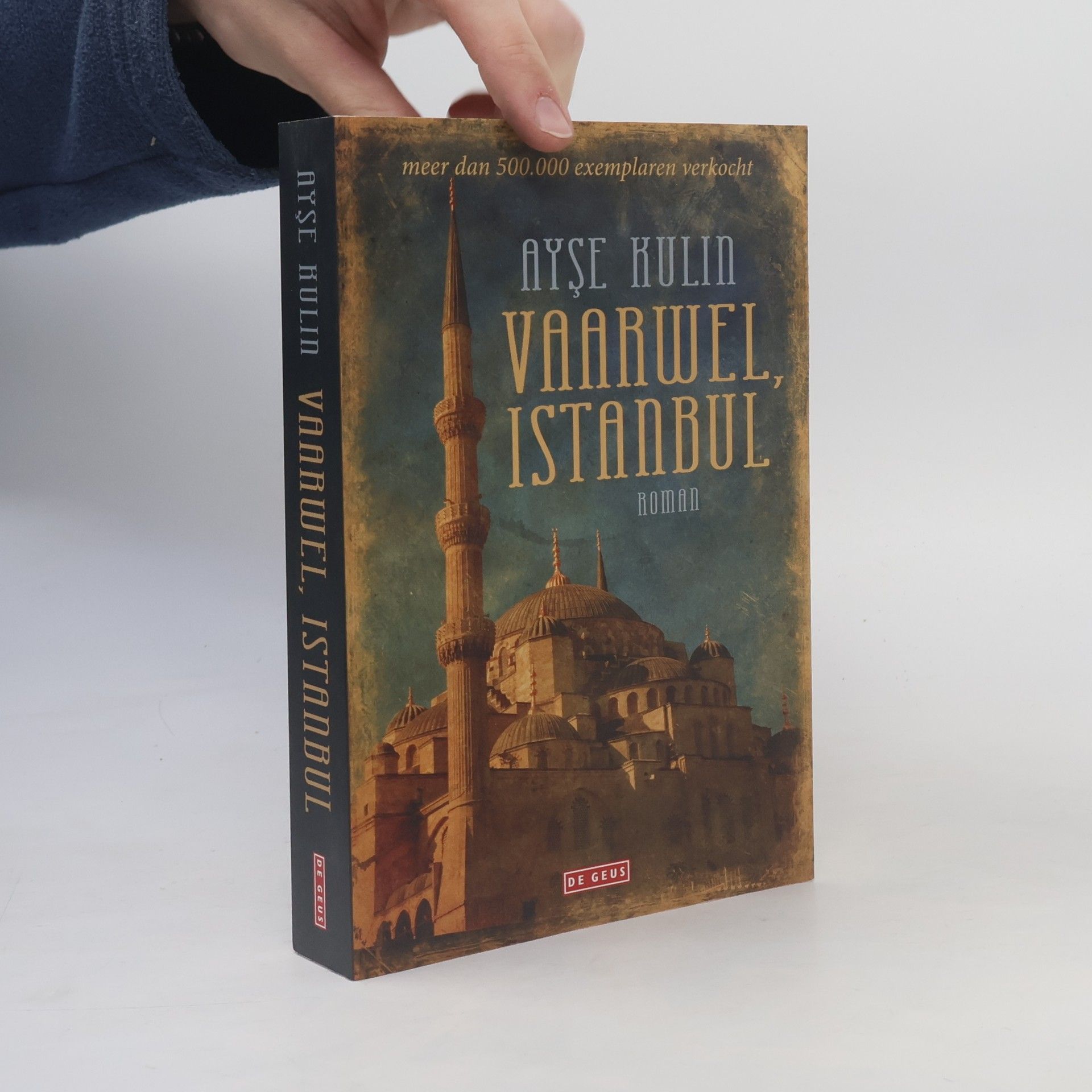 Ayşe Kulin Vaarwel, Istanbul / druk 1