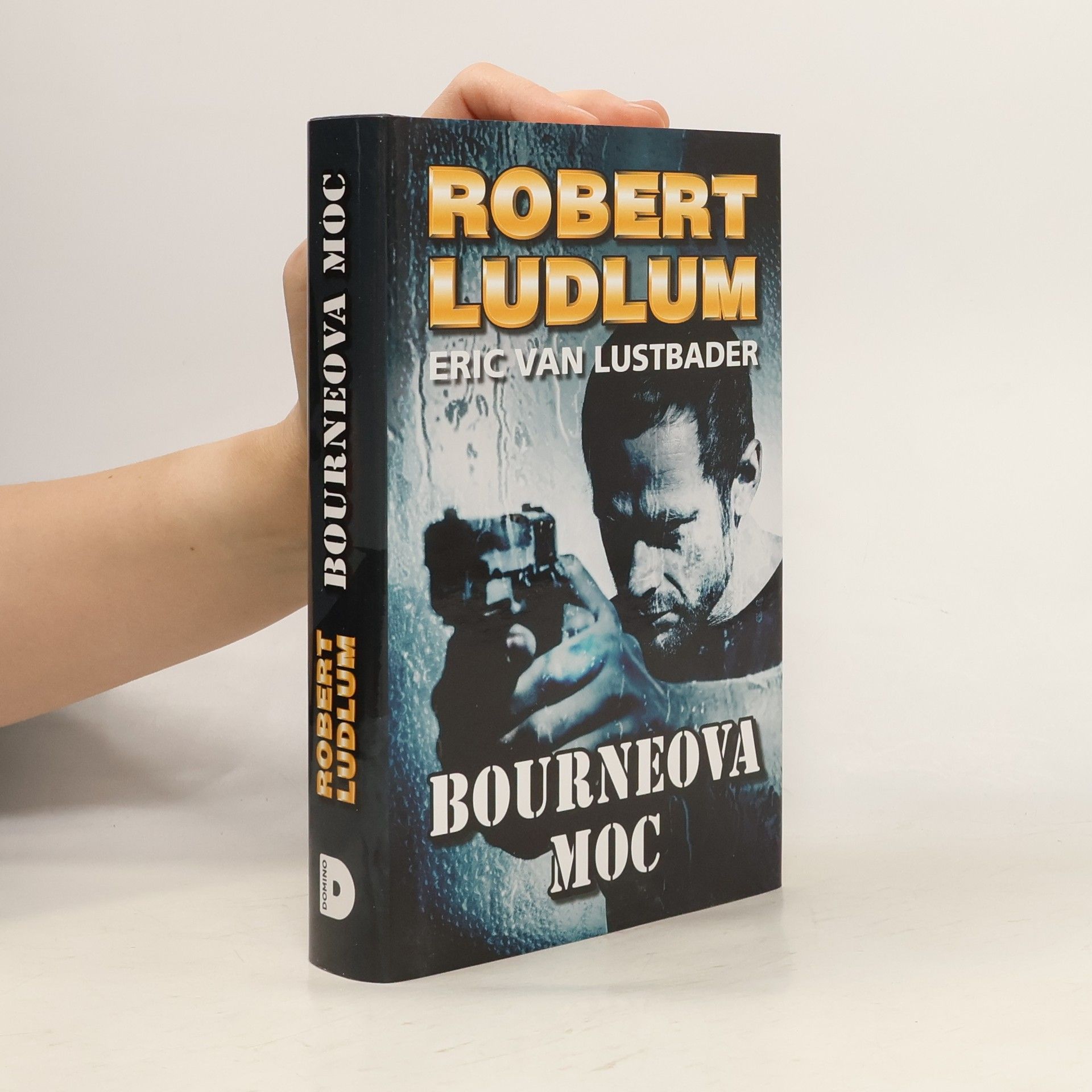 Robert Ludlum Bourneova moc