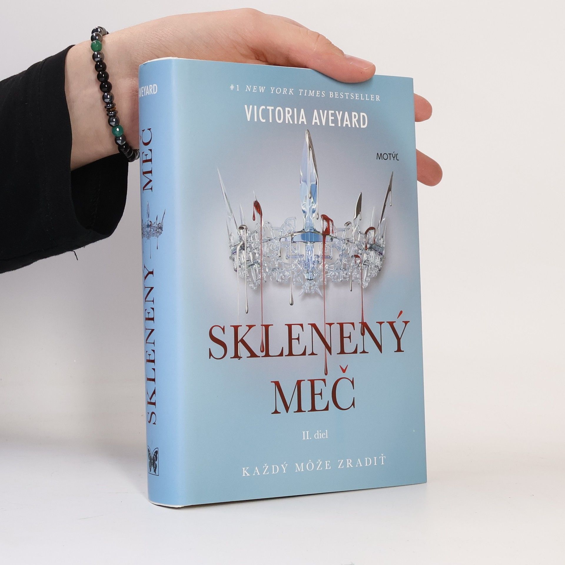 Victoria Aveyard Sklenený meč