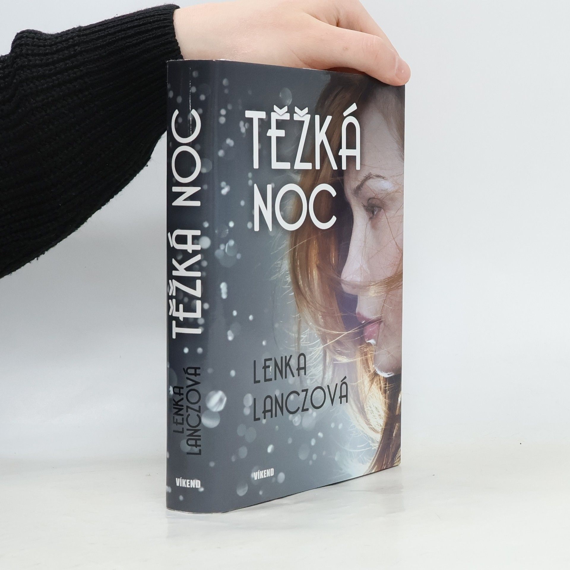 Lenka Lanczová Těžká noc