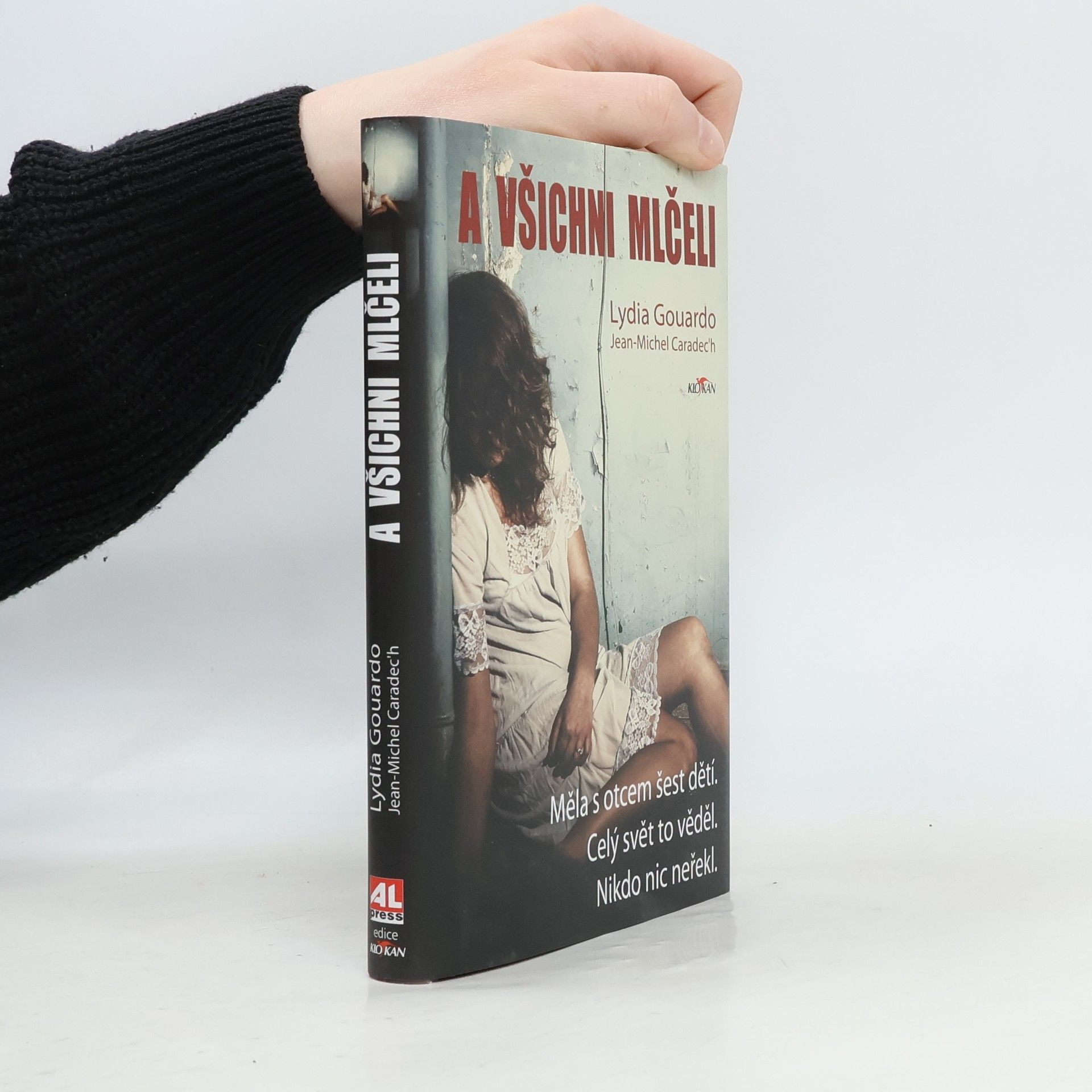 JeanMichel Caradec\'h A všichni mlčeli