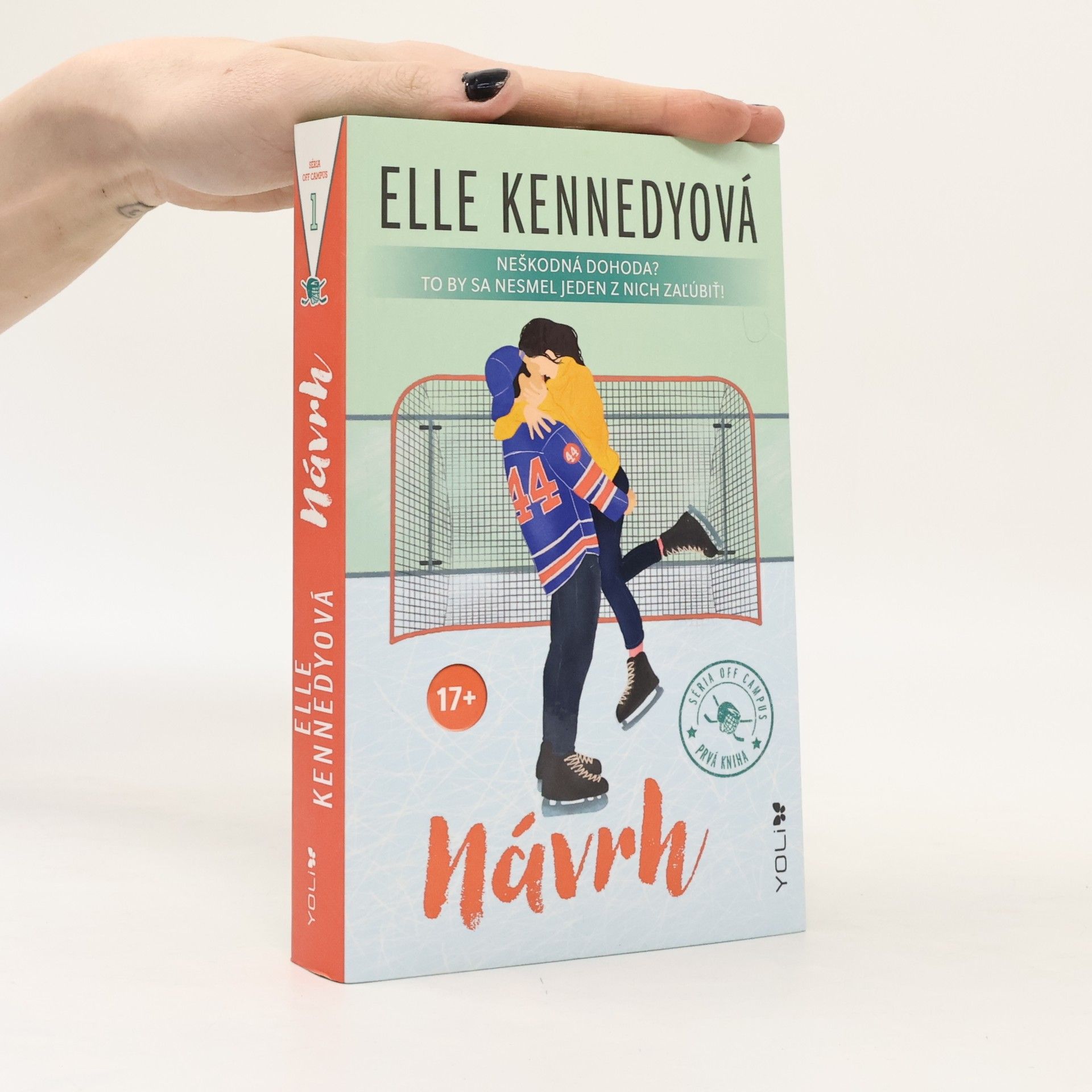 Elle Kennedy Séria Off Campus - 1: Návrh