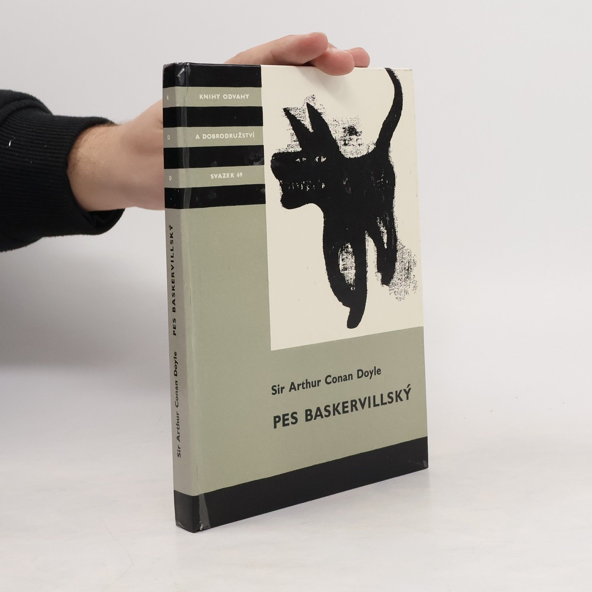 Arthur Conan Doyle Pes baskervillský