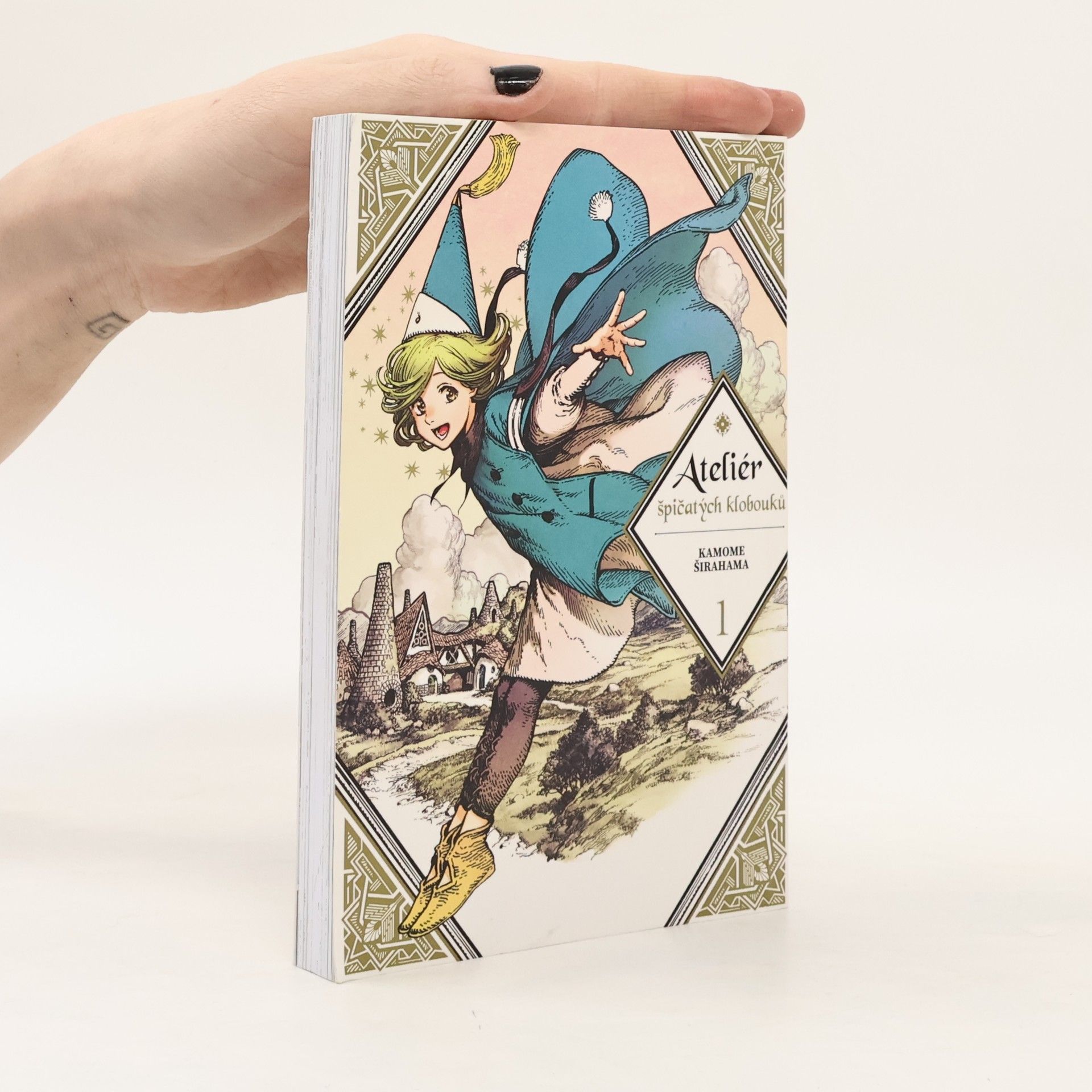 Kamome Shirahama Ateliér špičatých klobouků 1