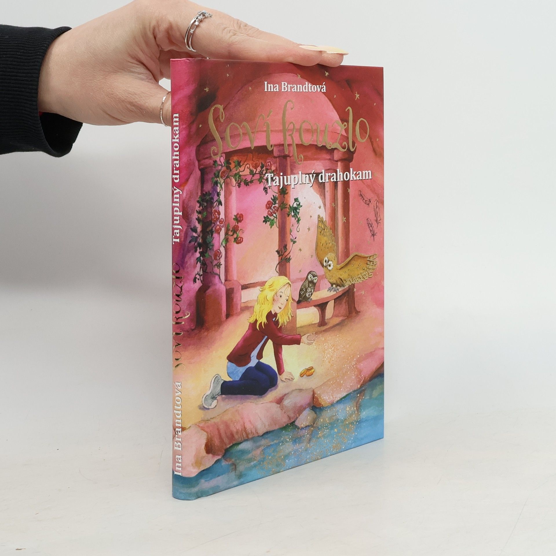 Soví kouzlo. Tajuplný drahokam