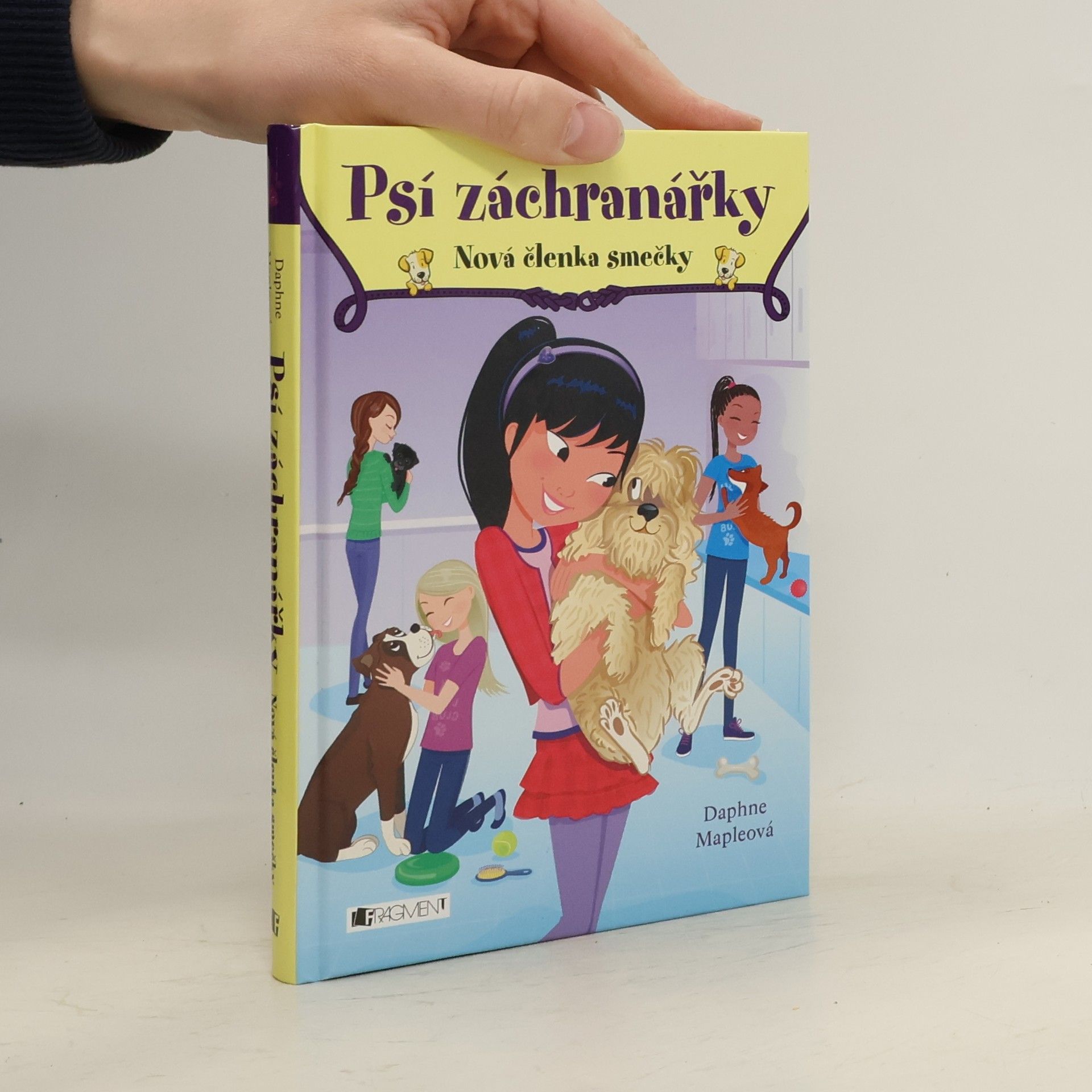 Daphne Maple Psí záchranářky. Nová členka smečky