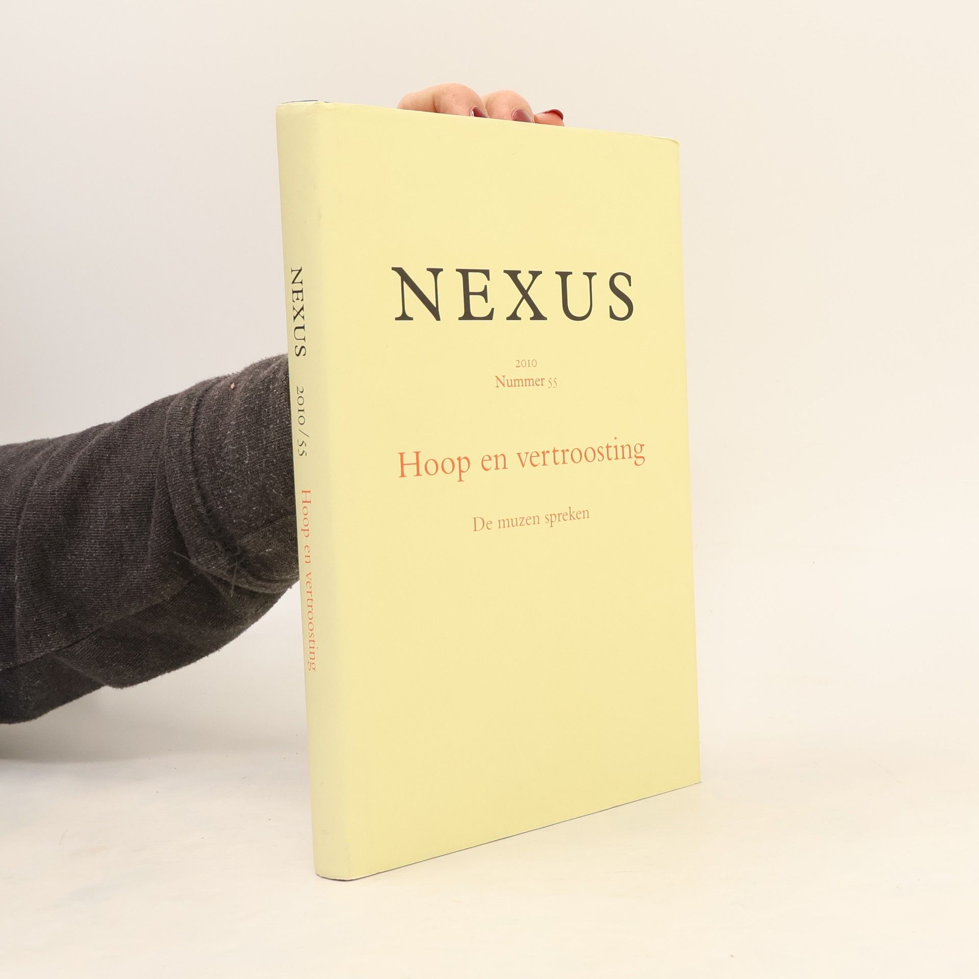 Nexus - 2010, Nummer 55: Hoop en vertroosting