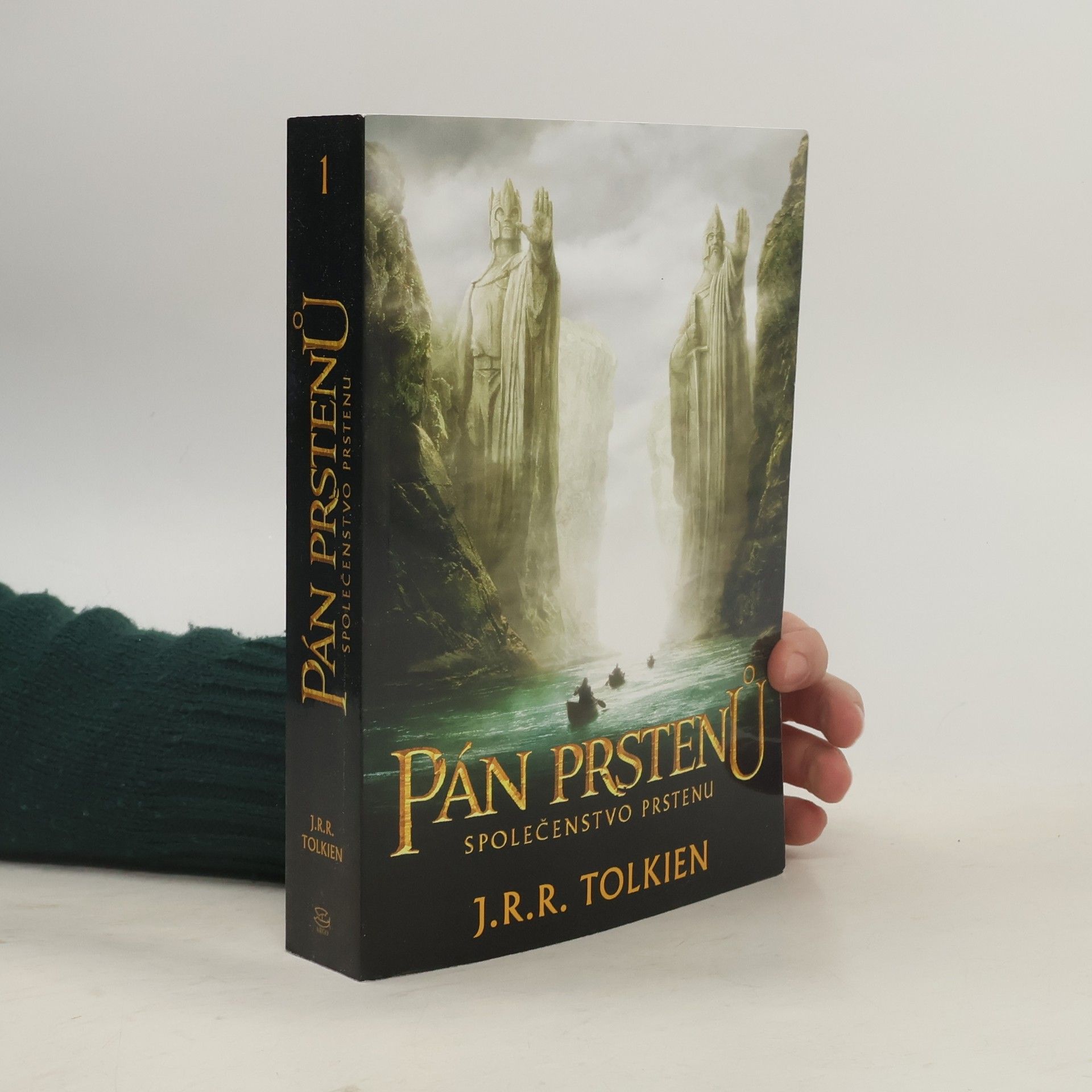 J. R. R. Tolkien Pán prstenů. Společenstvo prstenu