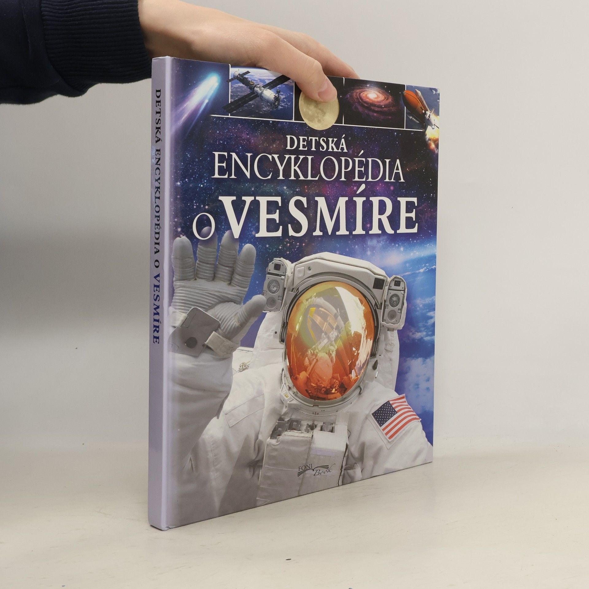 Kolektív autorov Detská encyklopédia o vesmíre