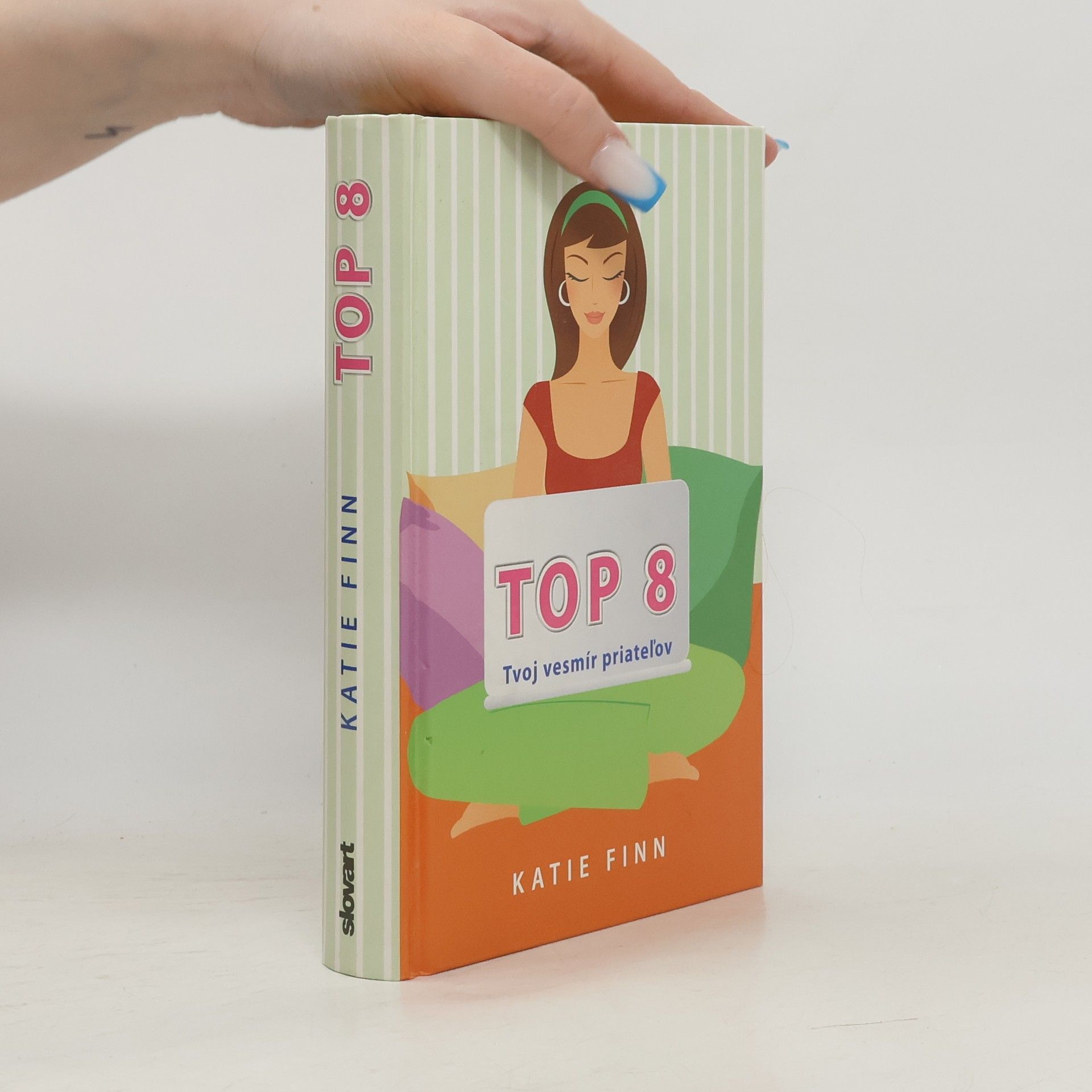 Katie Finn Top 8 - Tvoj vesmír priateľov