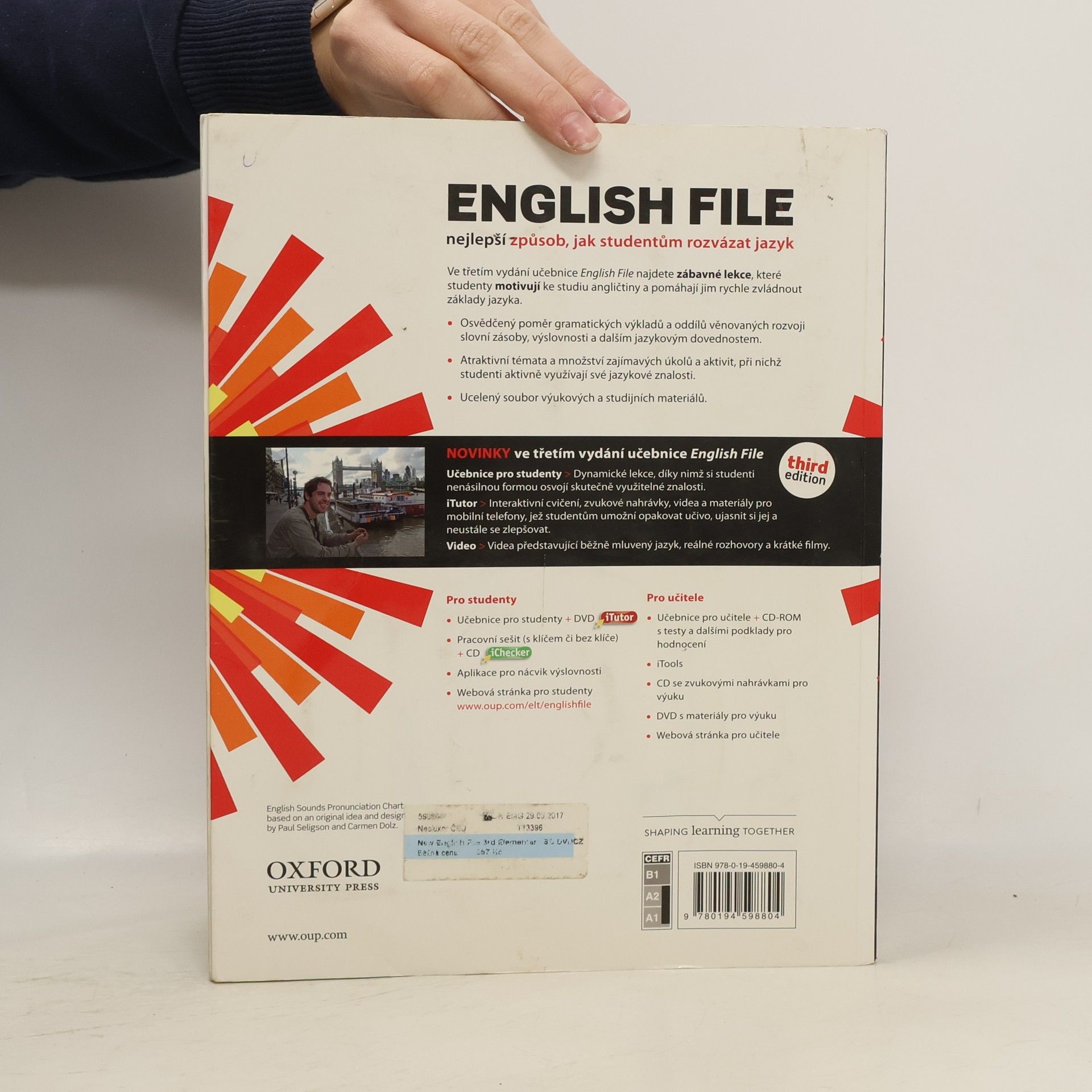 Christina Latham-Koenig English file : Elementary. Student's book