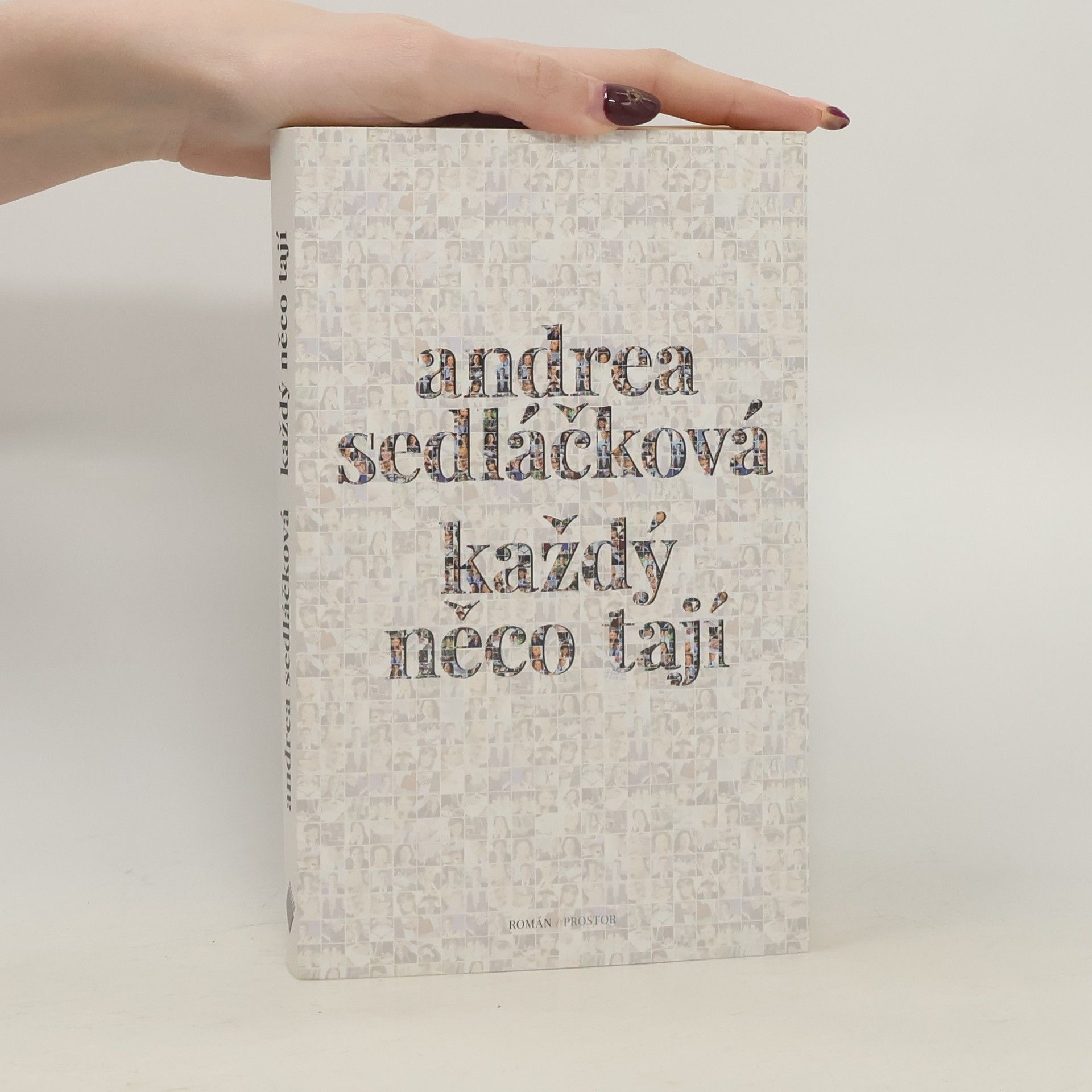 Andrea Sedláčková Každý něco tají