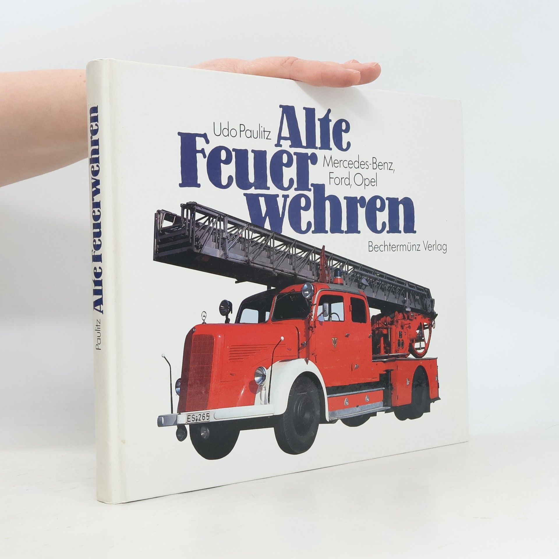 Alte Feuerwehren. Mercedes-Benz, Ford, Opel