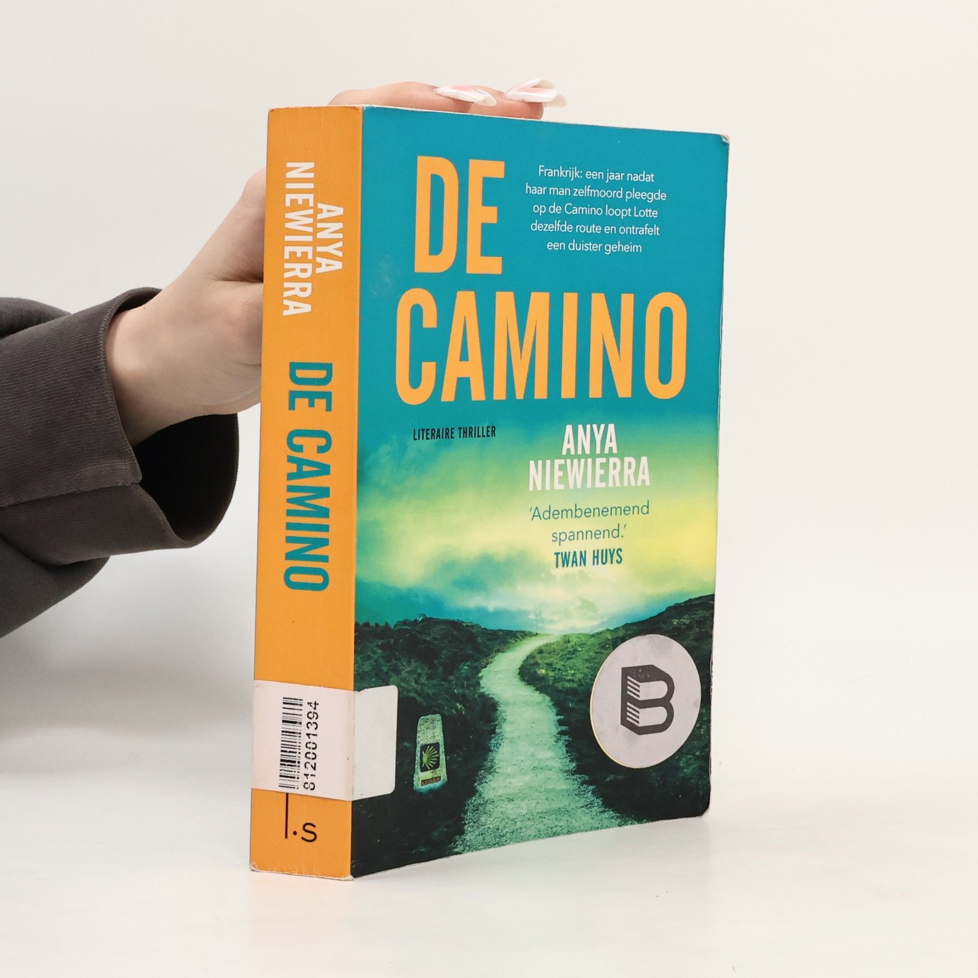 Anya Niewierra De Camino