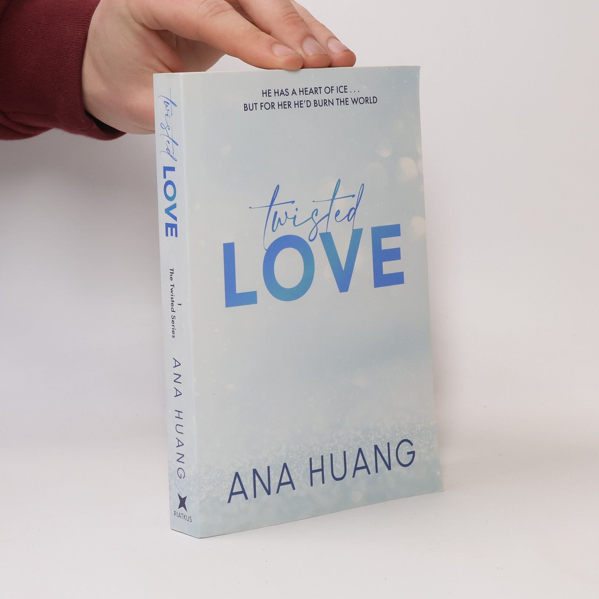 Ana Huang Twisted love. Twisted book one