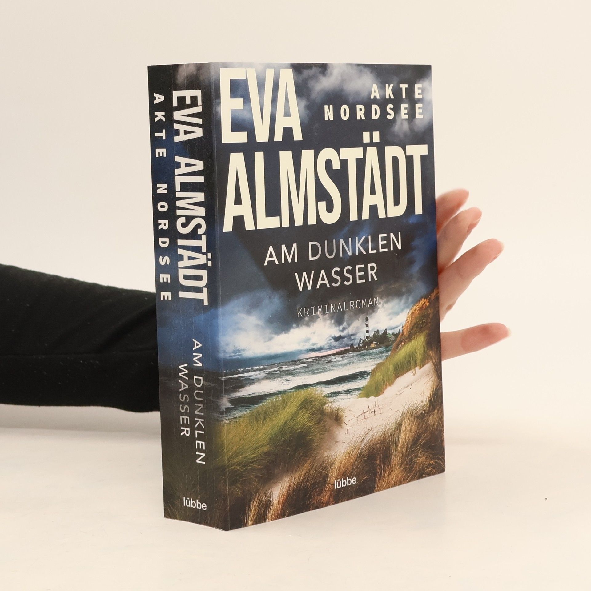 Eva Almstädt Akte Nordsee - am dunklen Wasser
