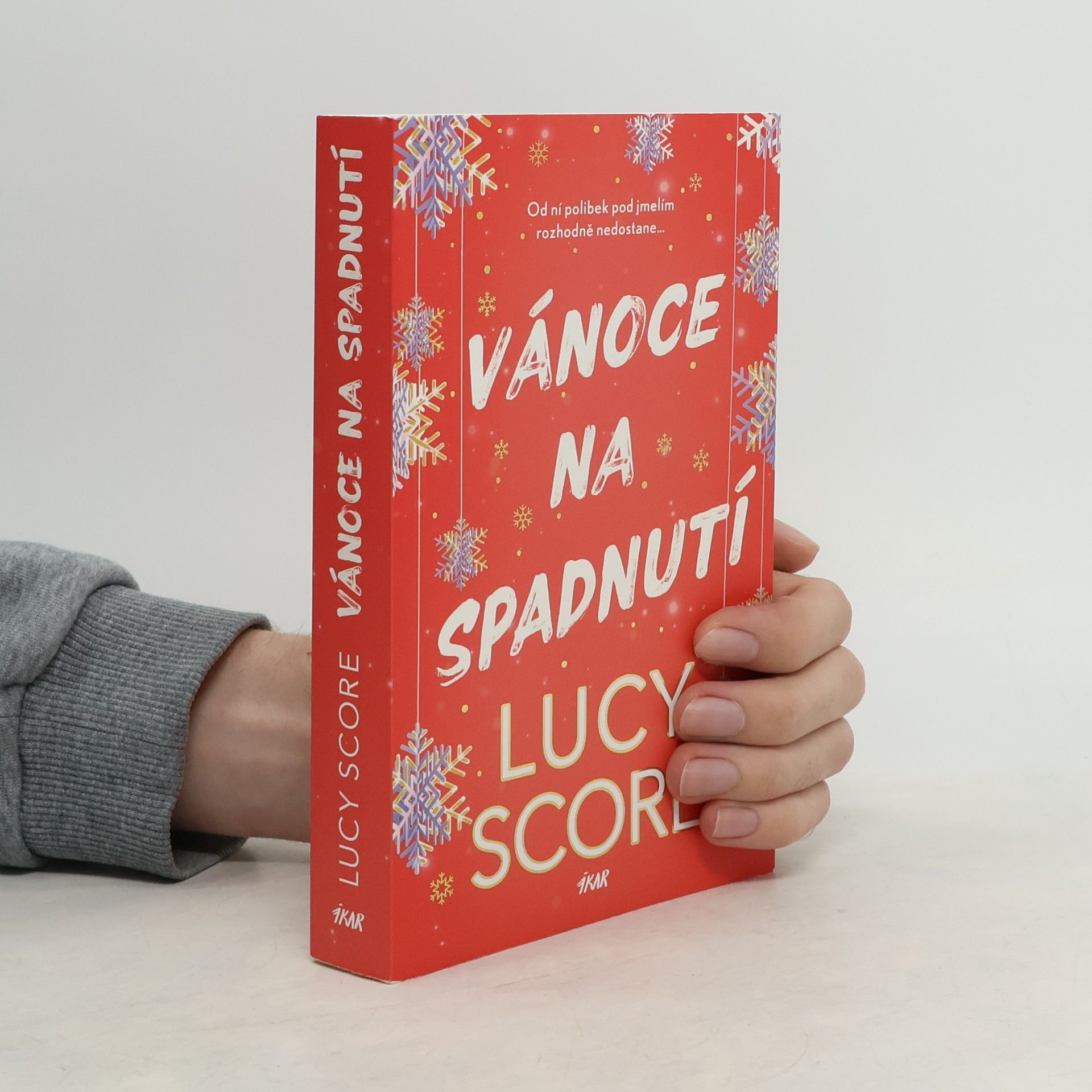 Lucy Score Vánoce na spadnutí