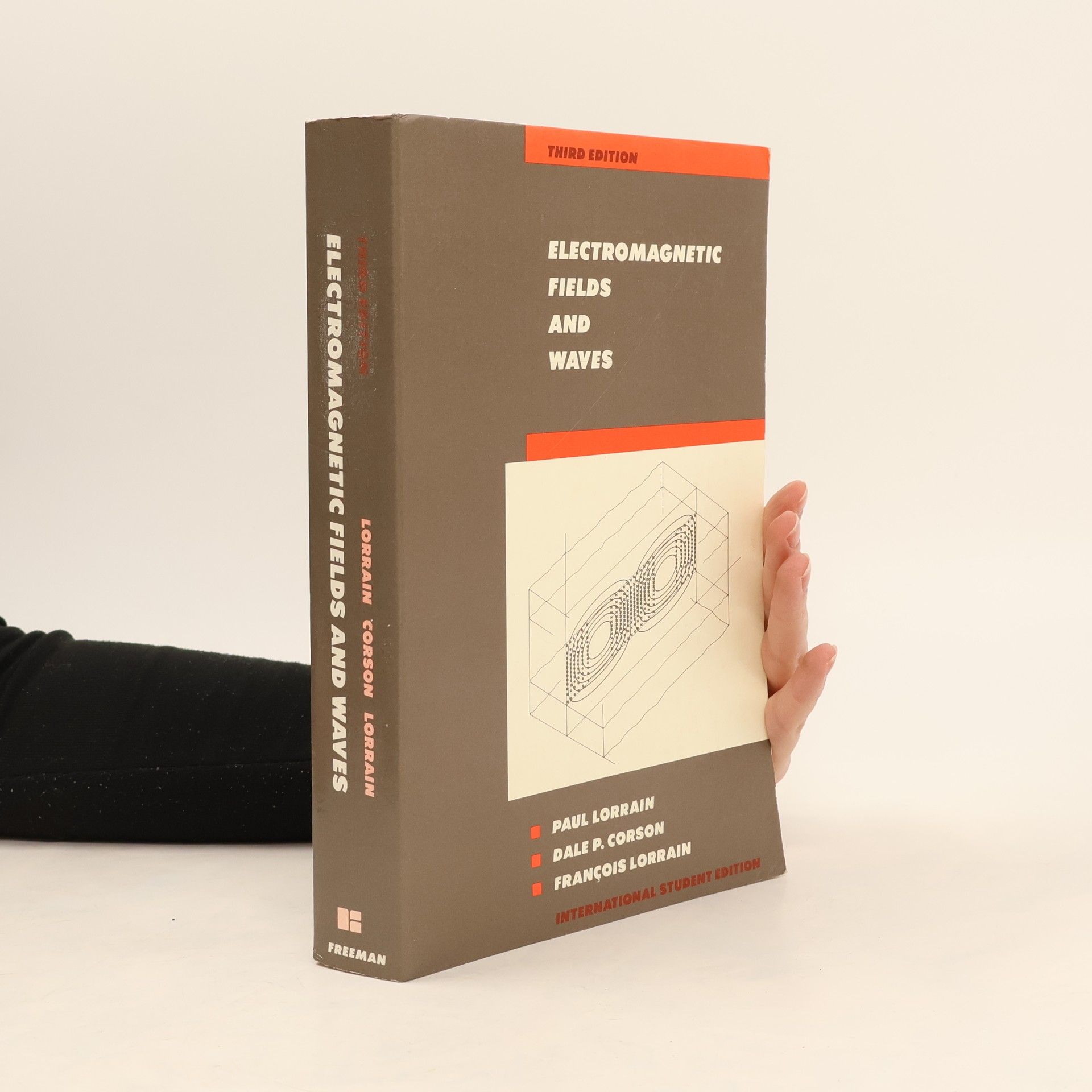 Electromagnetic Fields and Waves/International Students Edition