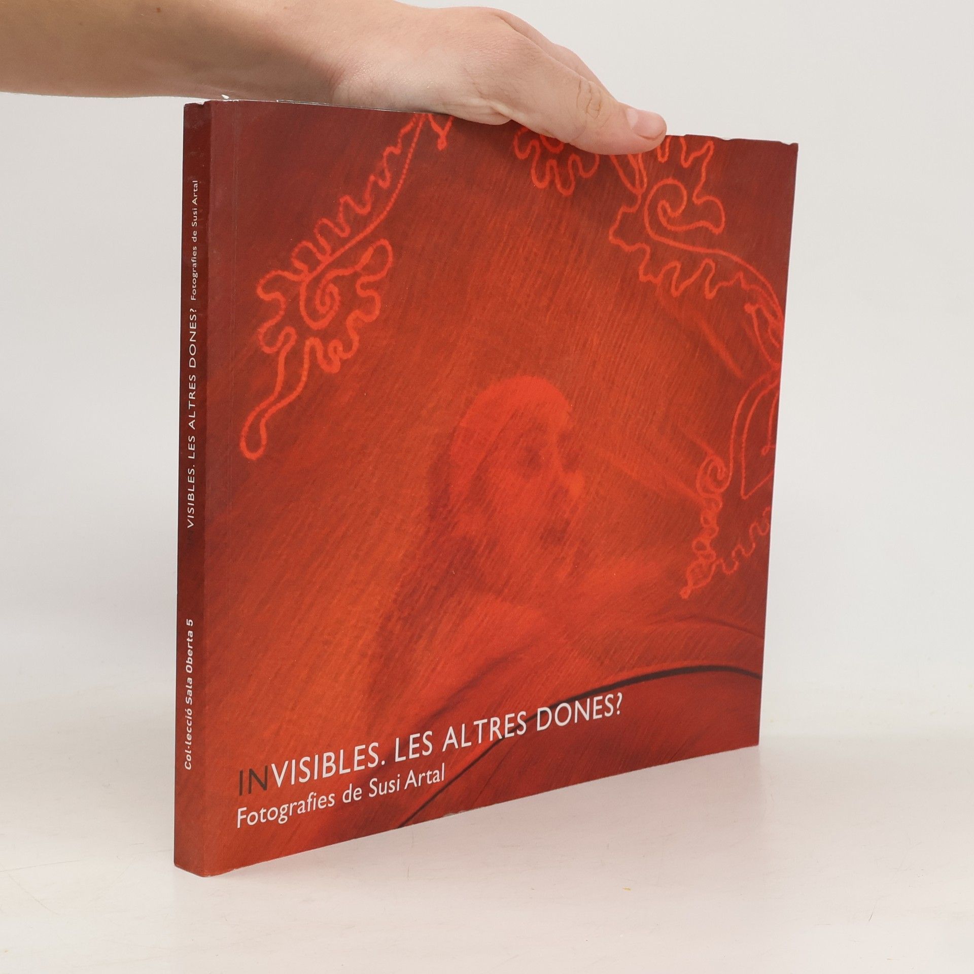 Susi Artal Castalls Invisibles. Les altres dones?