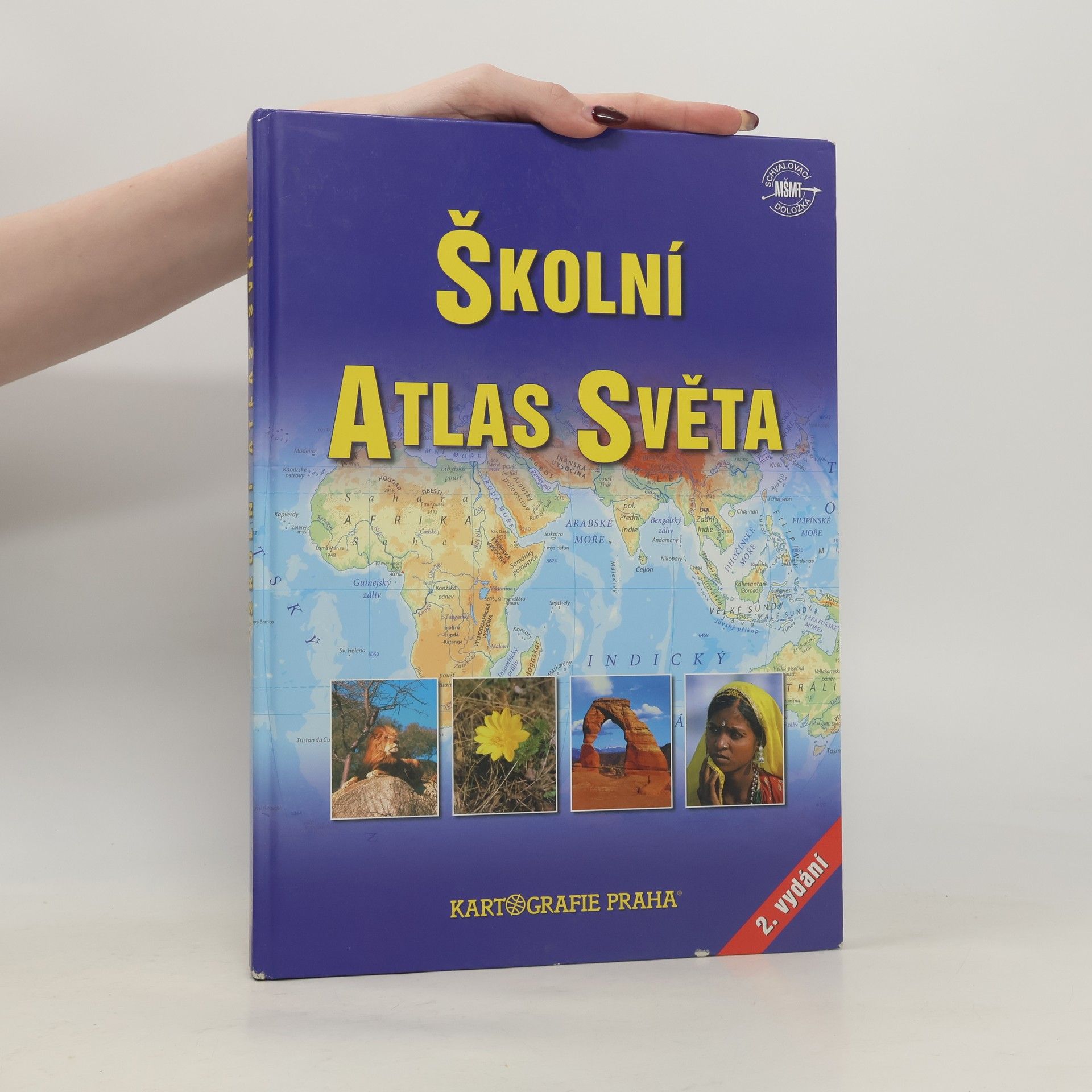 Autores varios Školní atlas světa