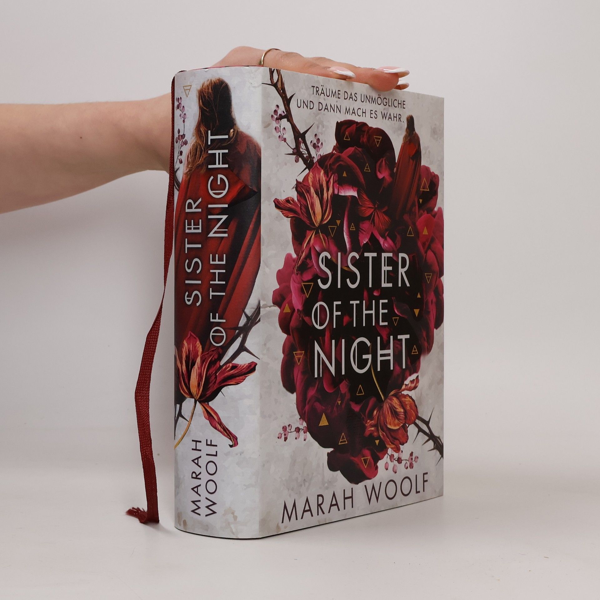 Marah Woolf Sister of the Night