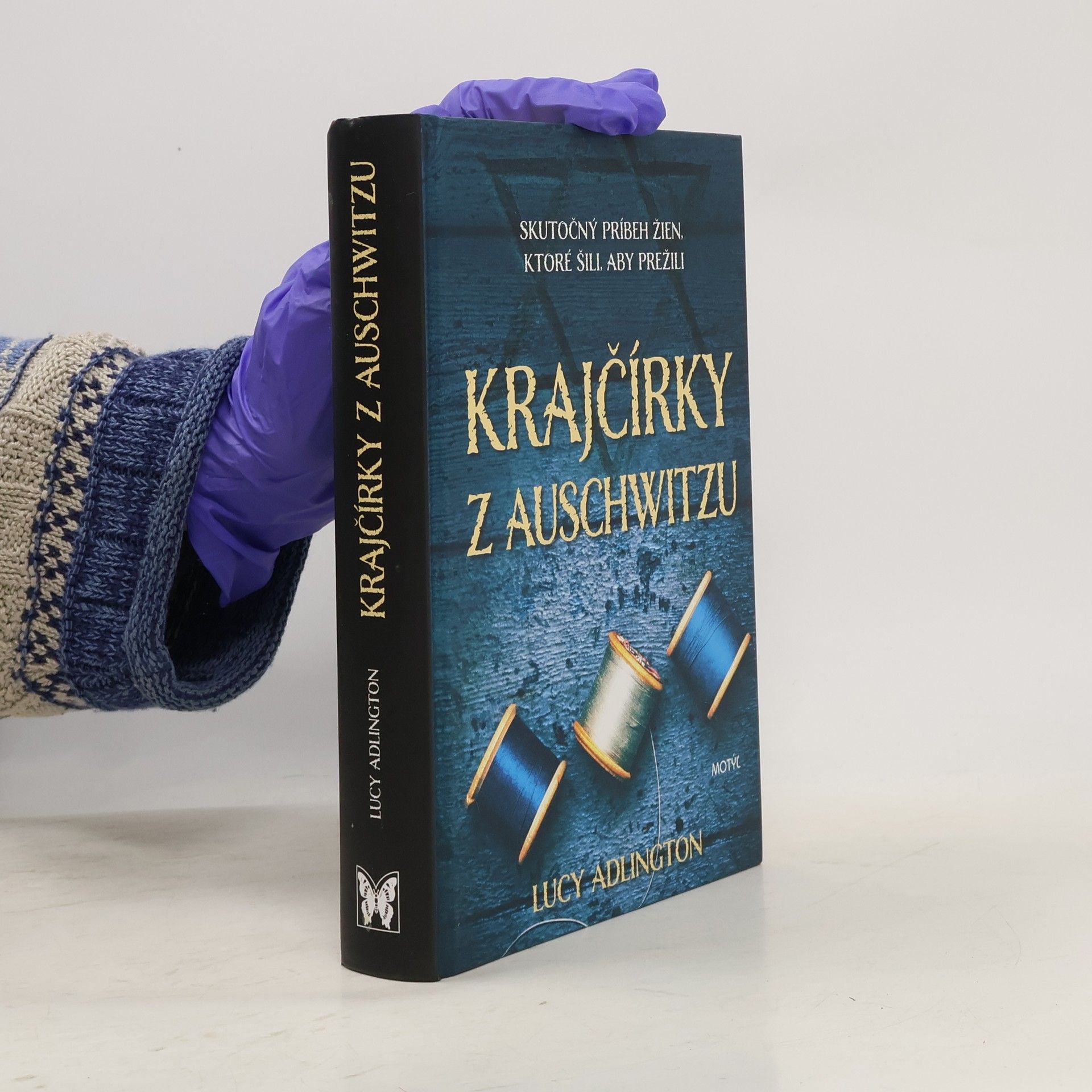 Lucy Adlington Krajčírky z Auschwitzu