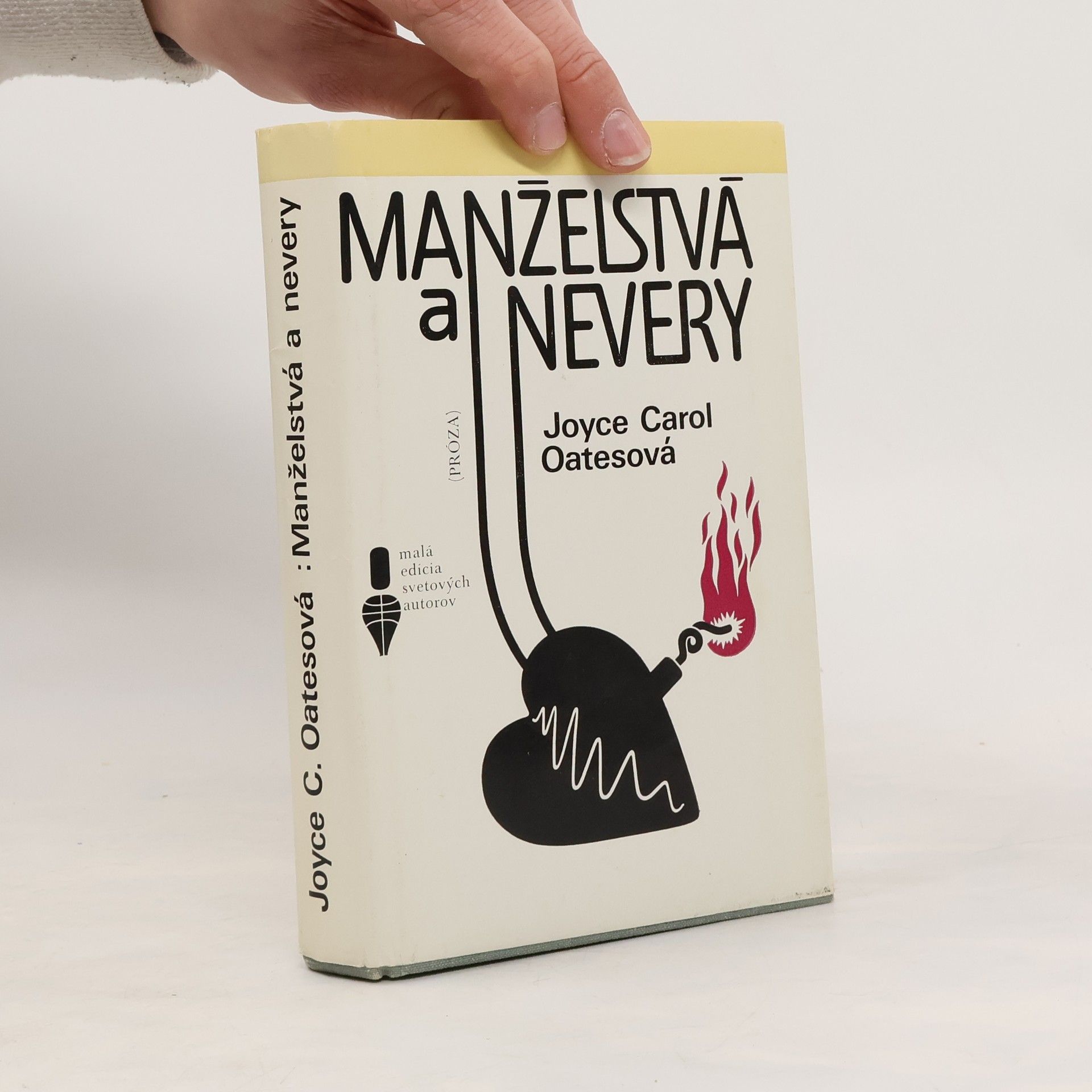 Joyce Carol Oates Manželstvá a nevery