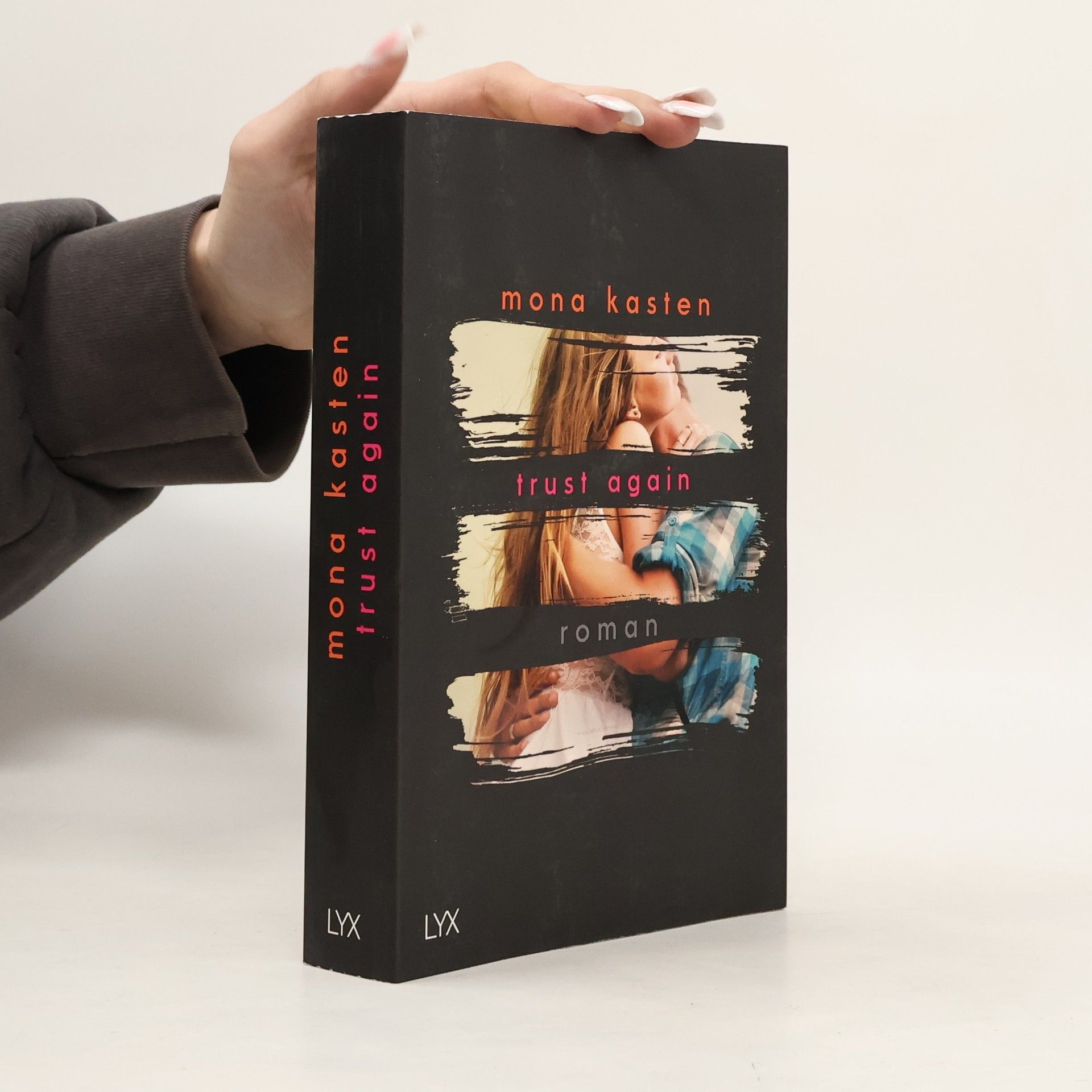 Mona Kasten Trust again