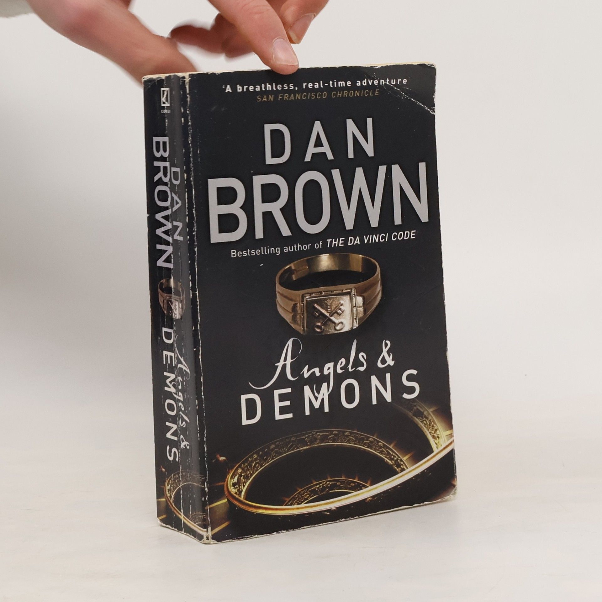 Dan Brown Angels and Demons