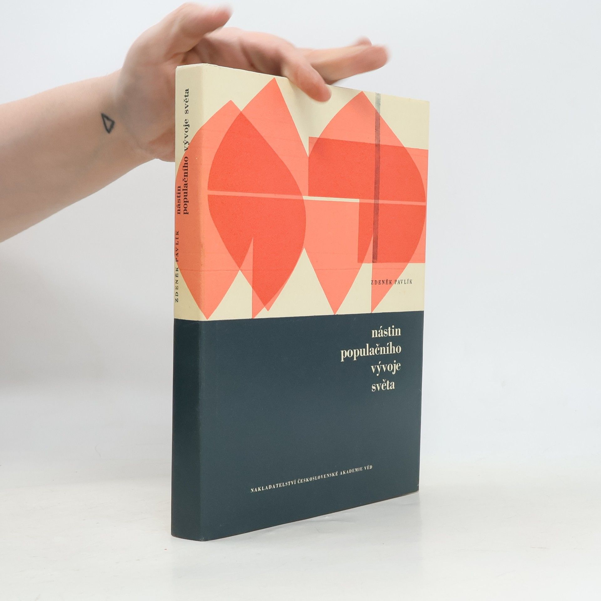 Zdeněk Pavlík Nástin populac̆ního vývoje svĕta