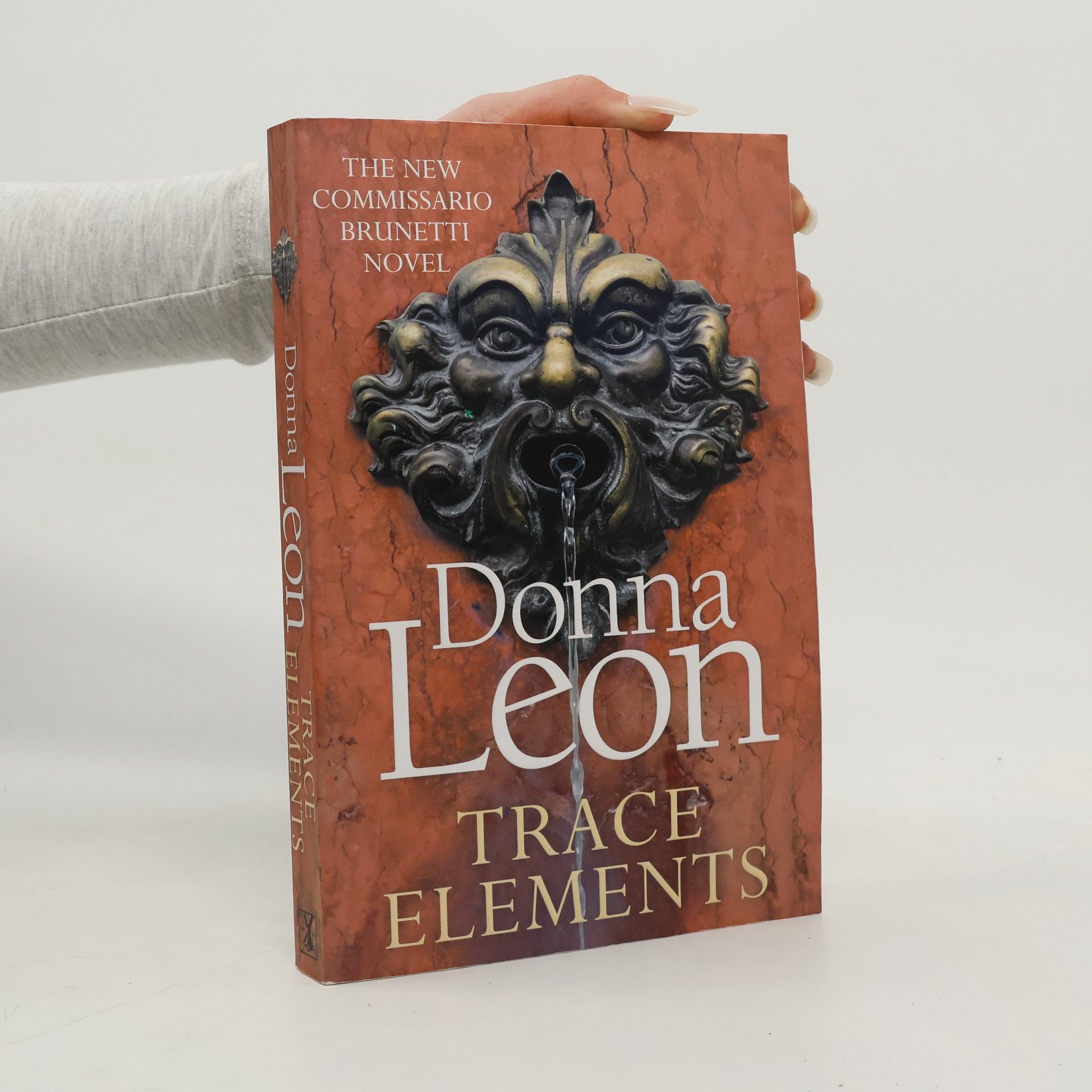 Donna Leon Trace Elements