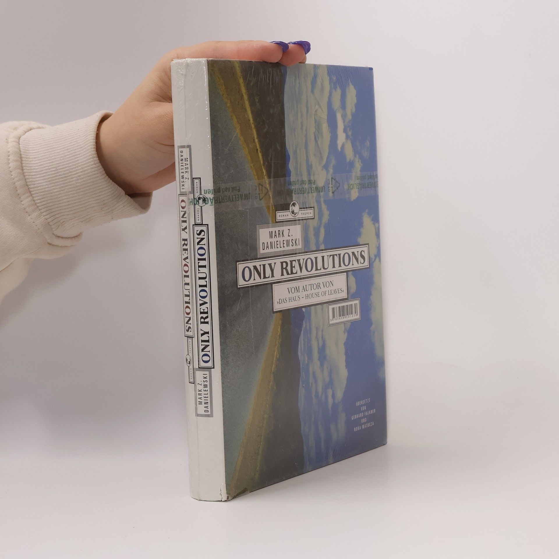 Only revolutions von Sam