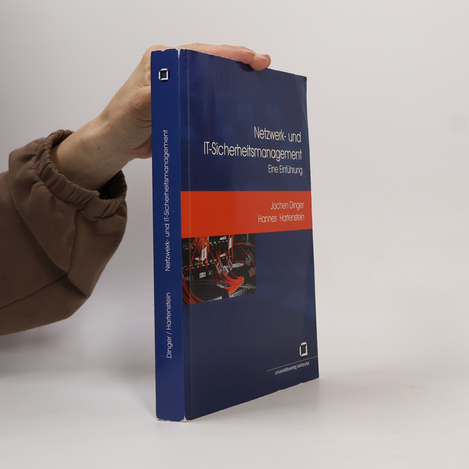 Jochen Dinger Netzwerk- und IT-Sicherheitsmanagement