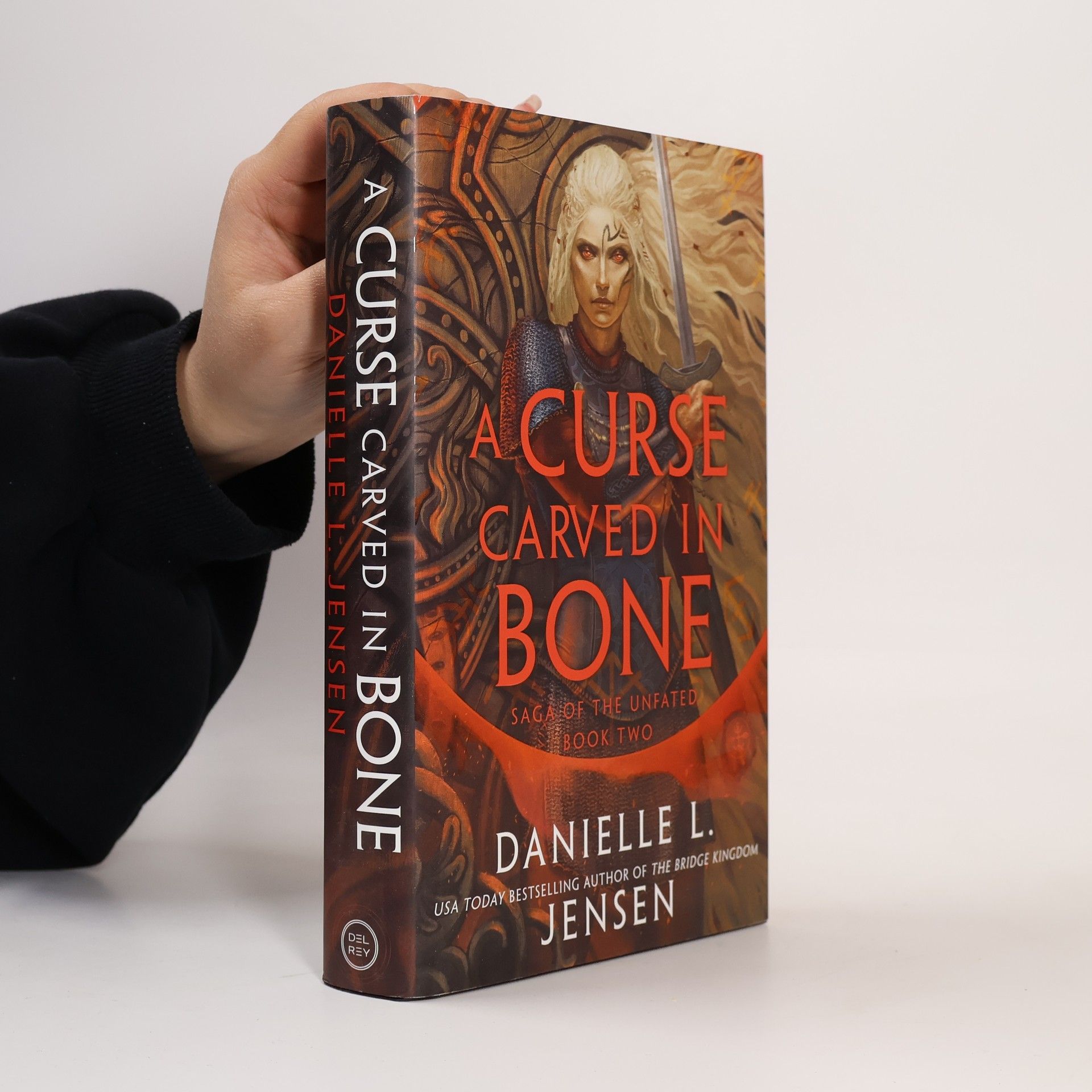 Danielle L. Jensen A Curse Carved in Bone