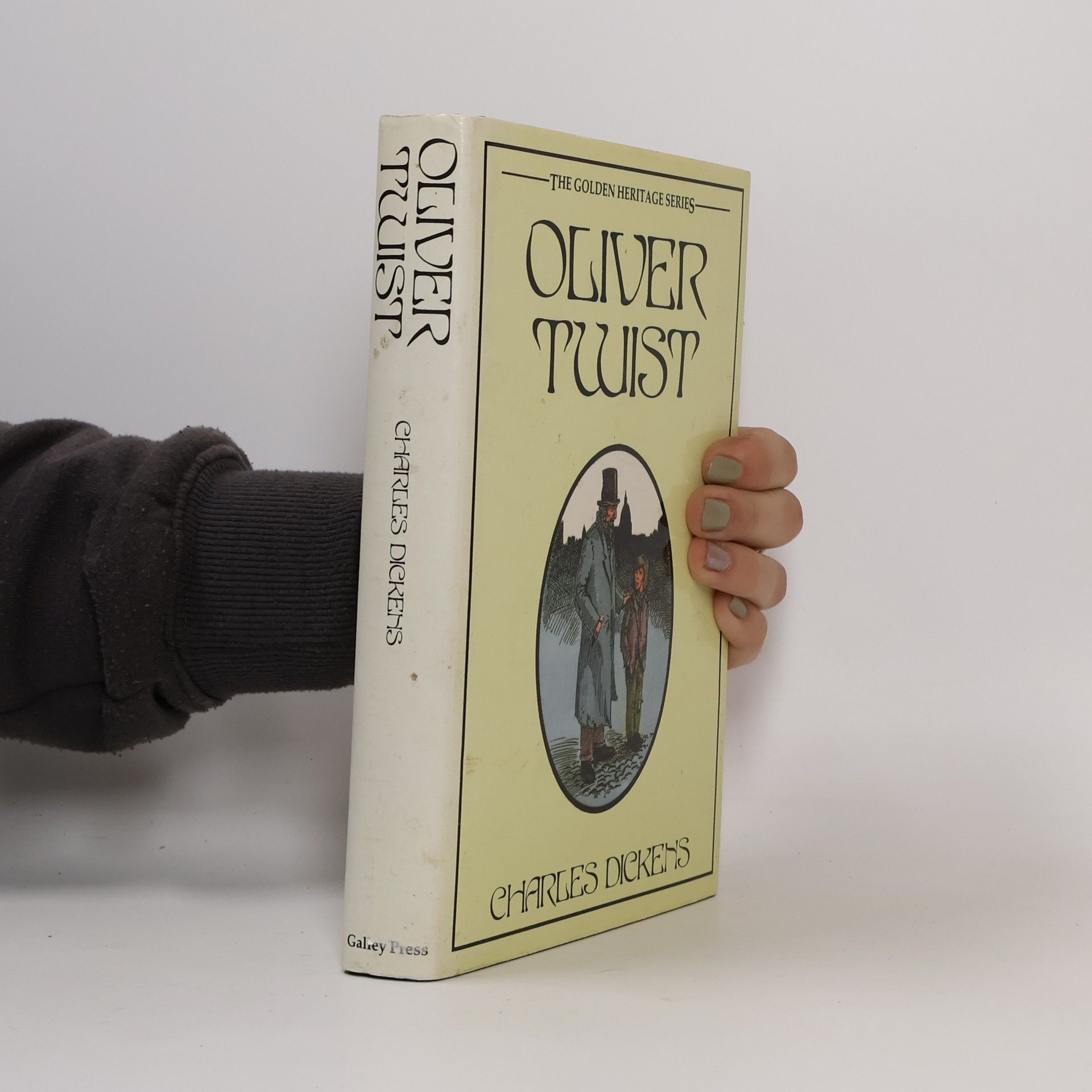 Charles Dickens The Golden Heritage Series: Oliver Twist
