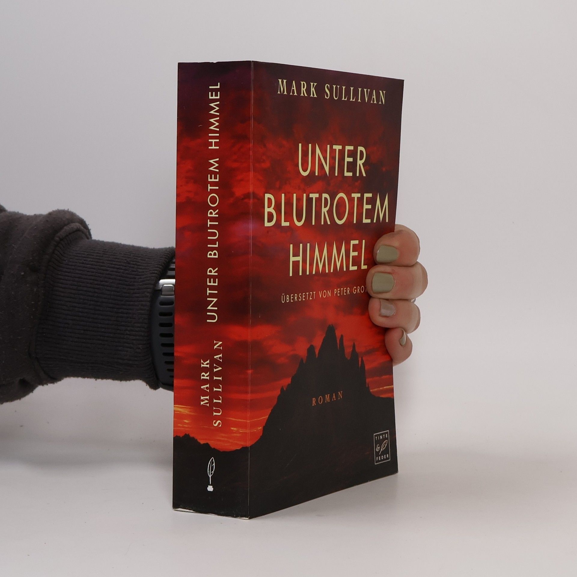 Mark T. Sullivan Unter blutrotem Himmel