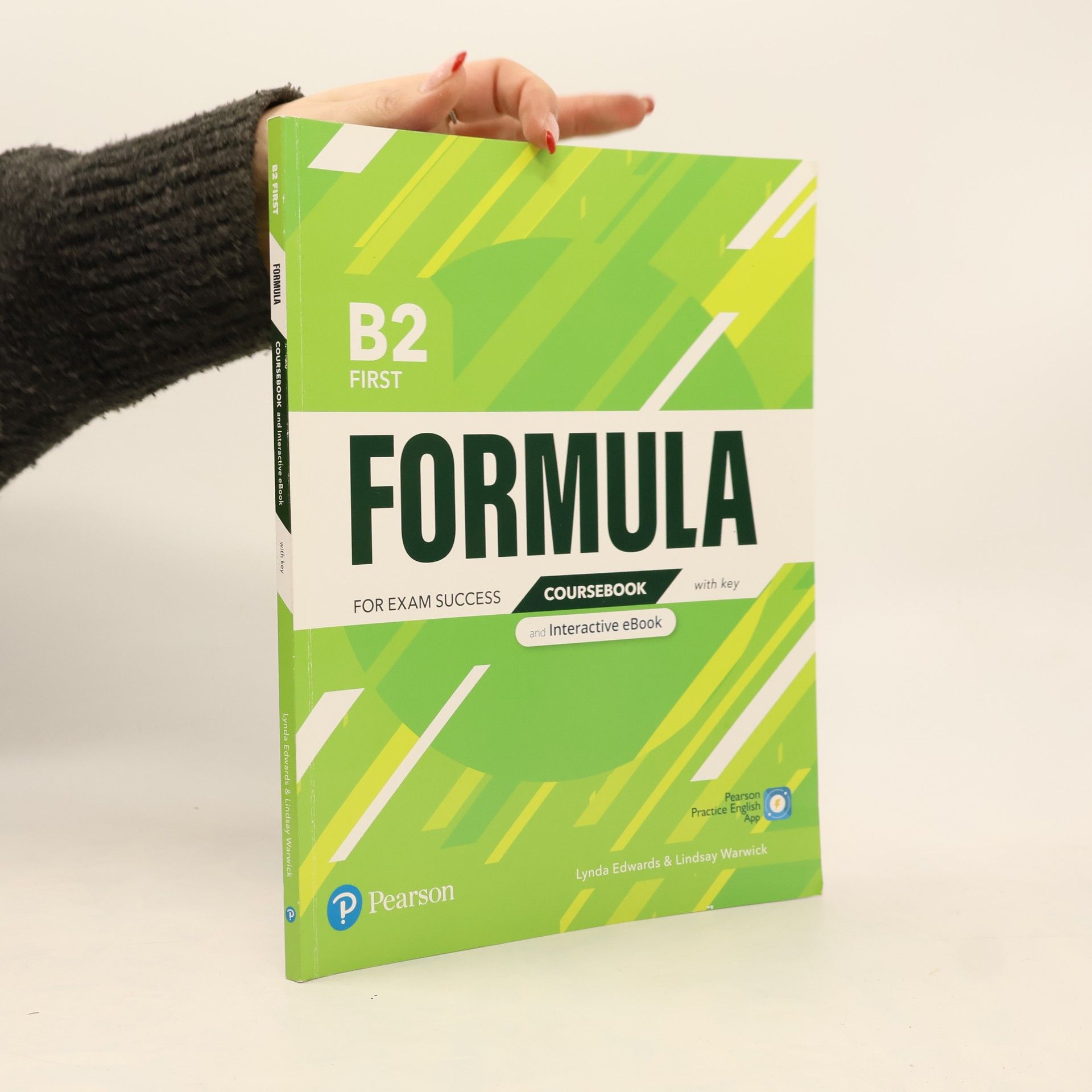 Lynda Edwards Formula for Exam Success: B2 First.