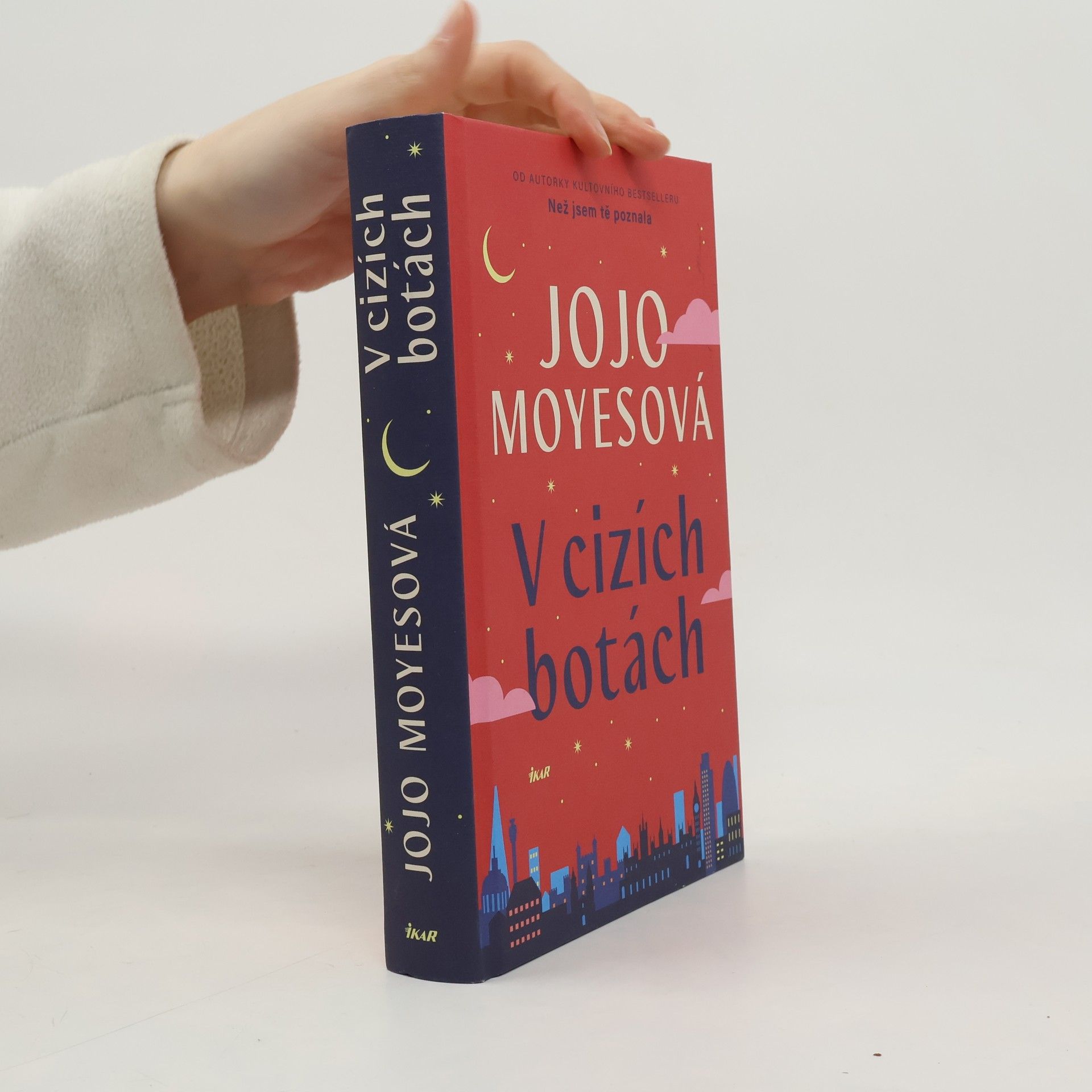 Jojo Moyes V cizích botách