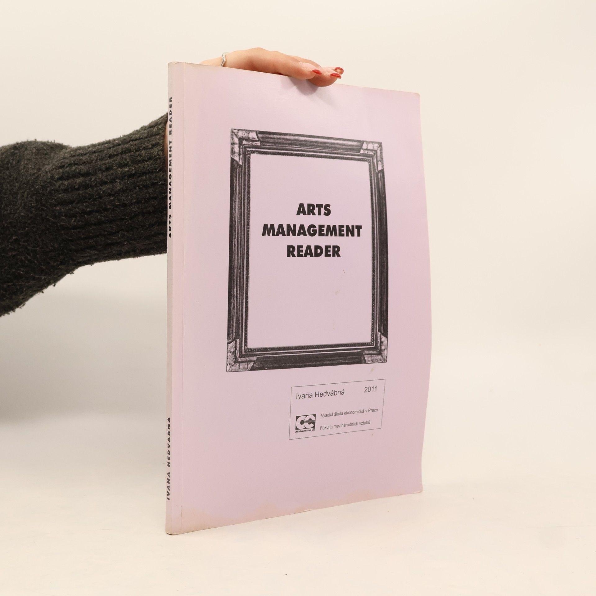 Ivana Hedvábná Arts management reader