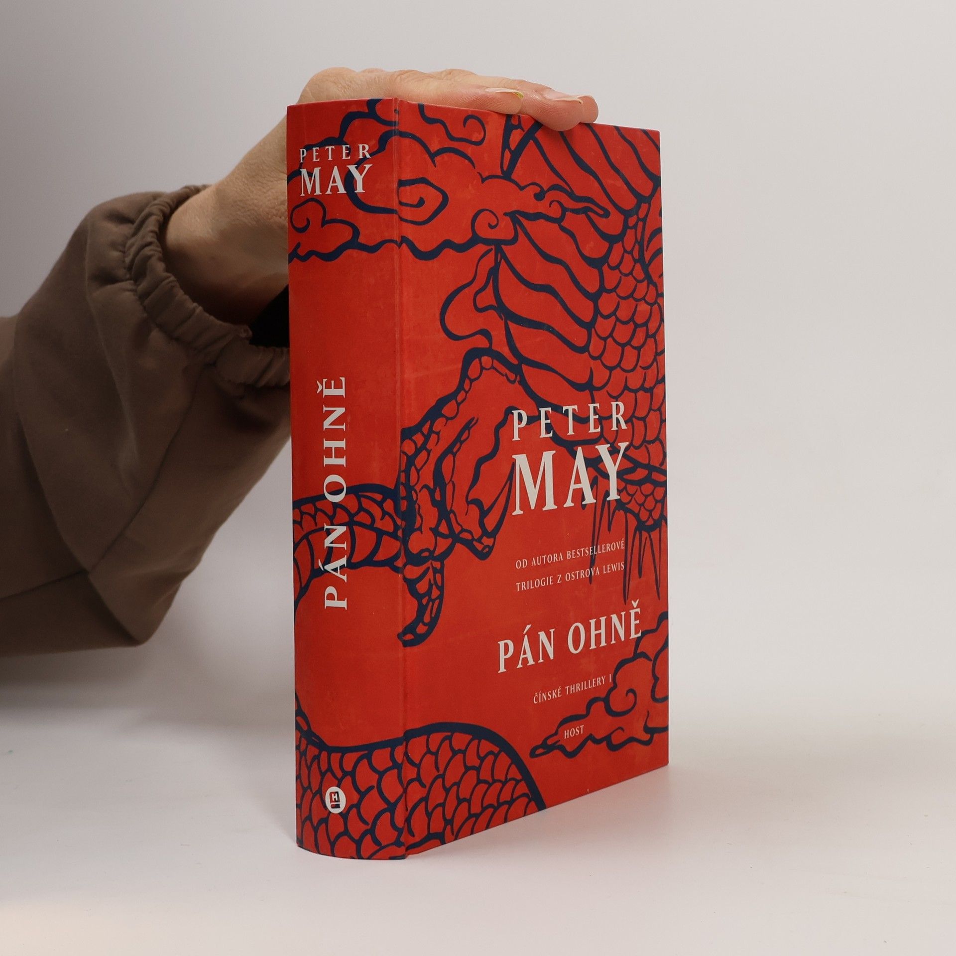 Peter May Pán ohně