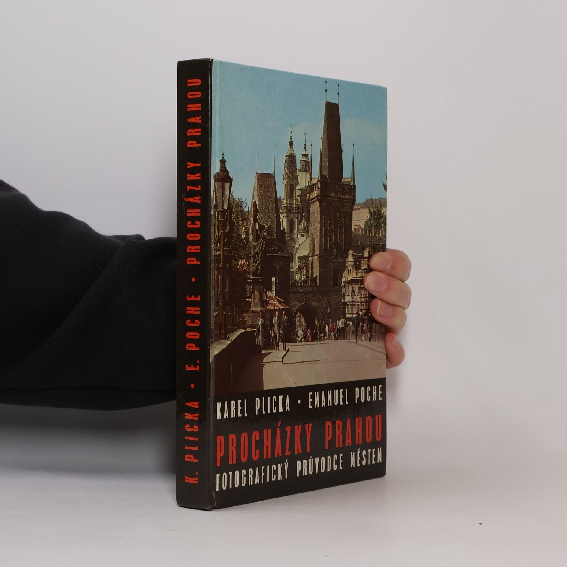 Emanuel Poche Procházky Prahou