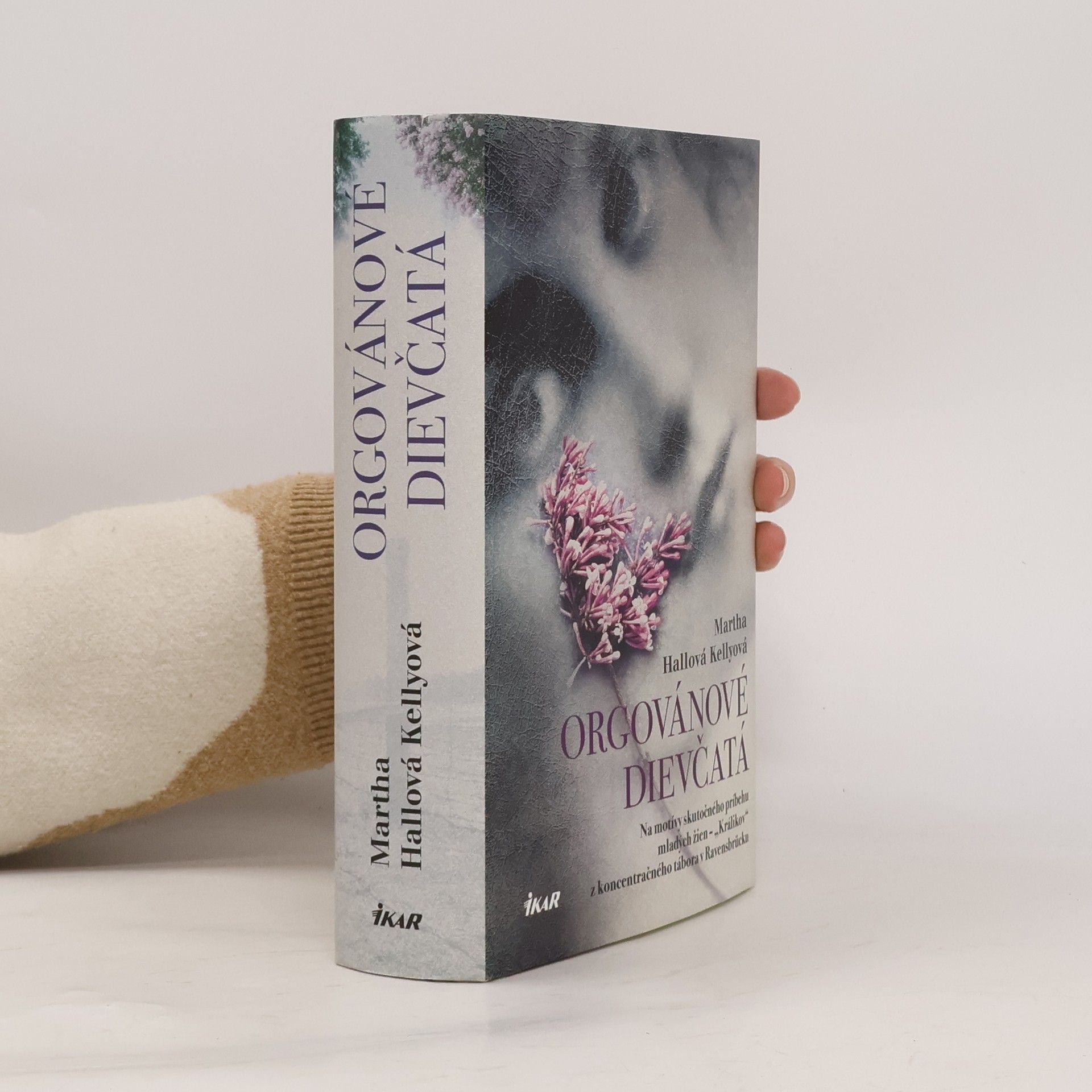 Martha Hall Kelly Orgovánové dievčatá