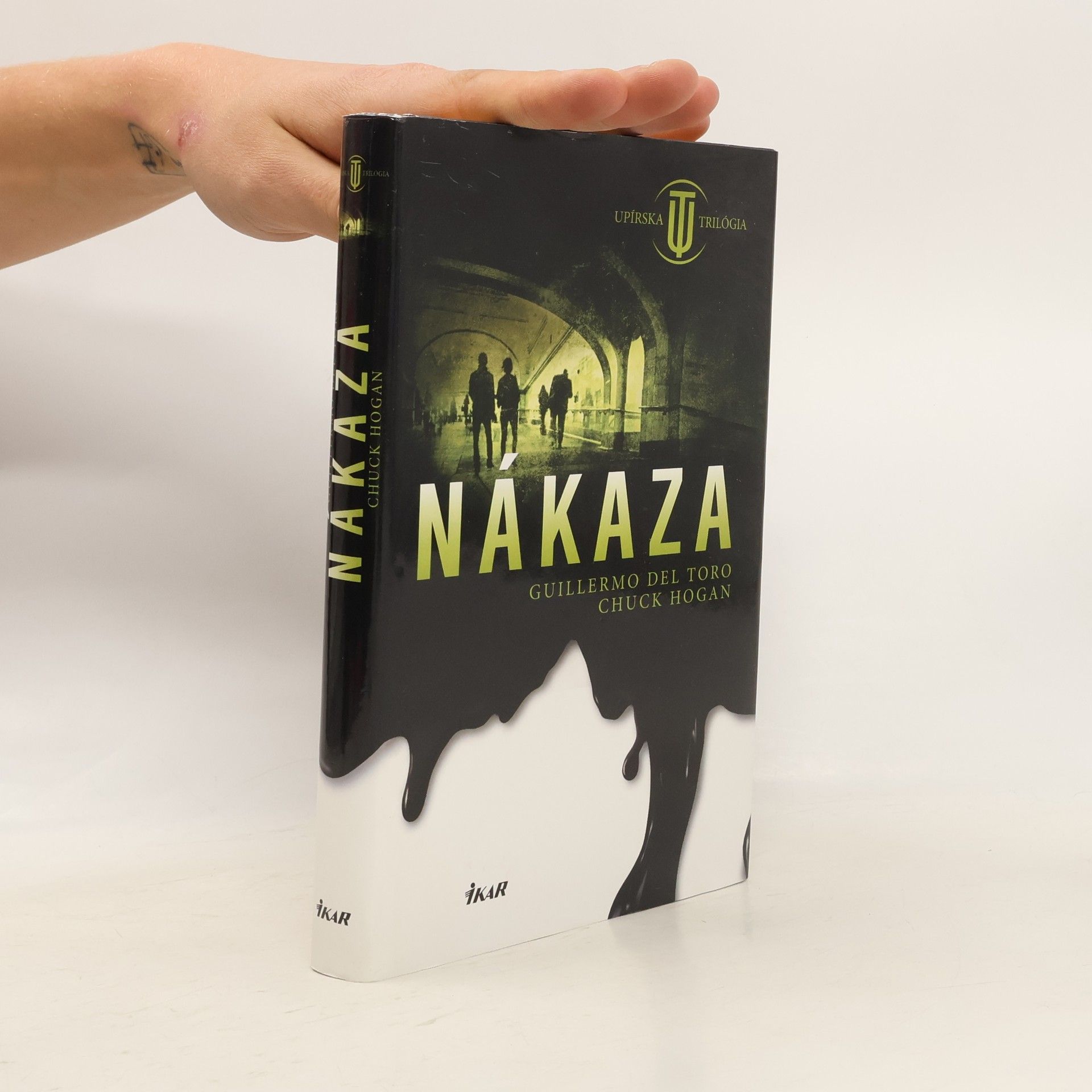 Guillermo del Toro Nákaza