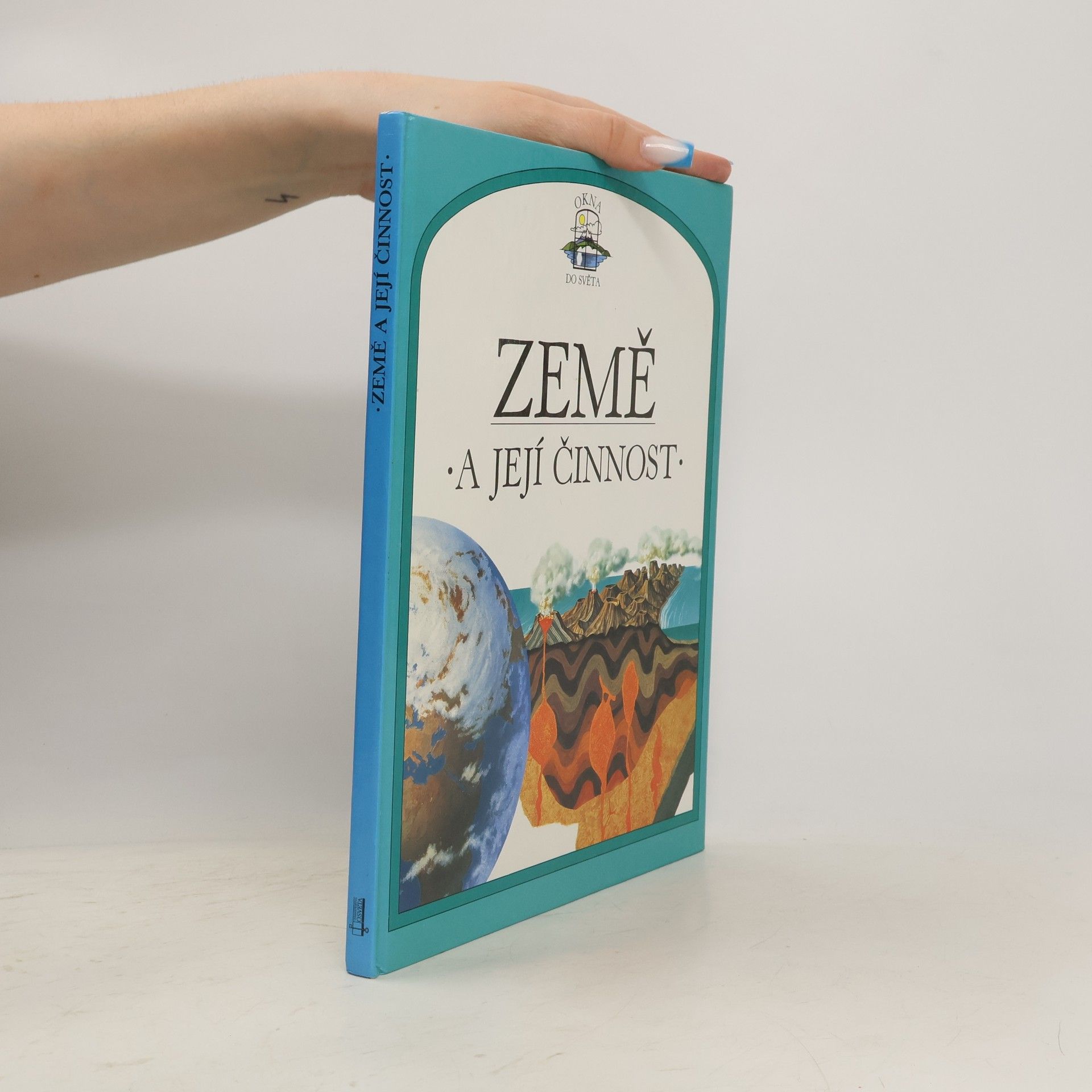 Steve Parker Země a její činnost