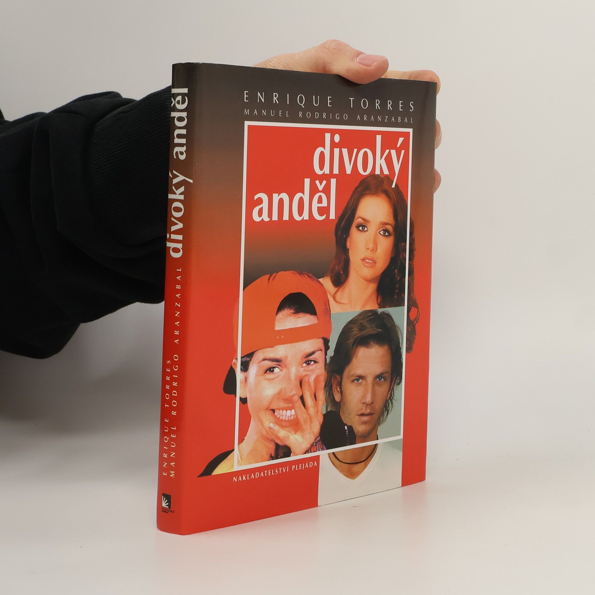 Manuel Rodrigo Aranzabal Divoký anděl : kapitoly ze života Milagros