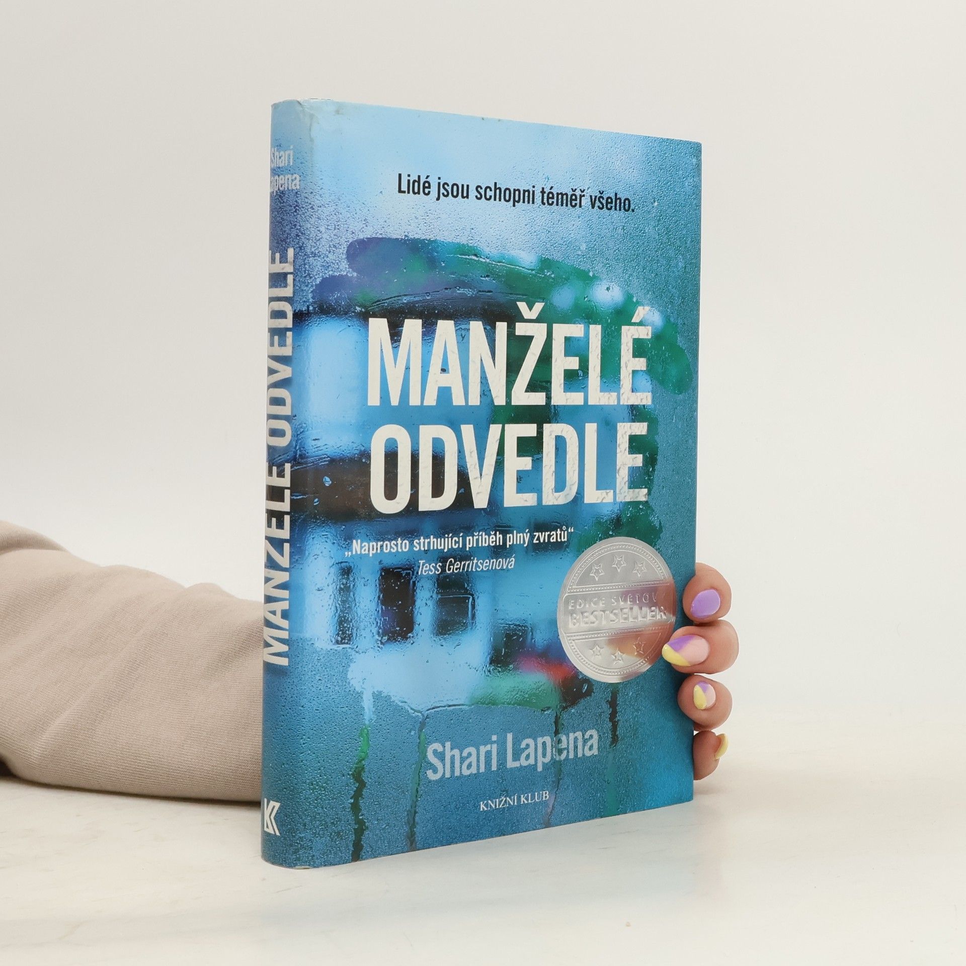 Shari Lapenová Manželé odvedle