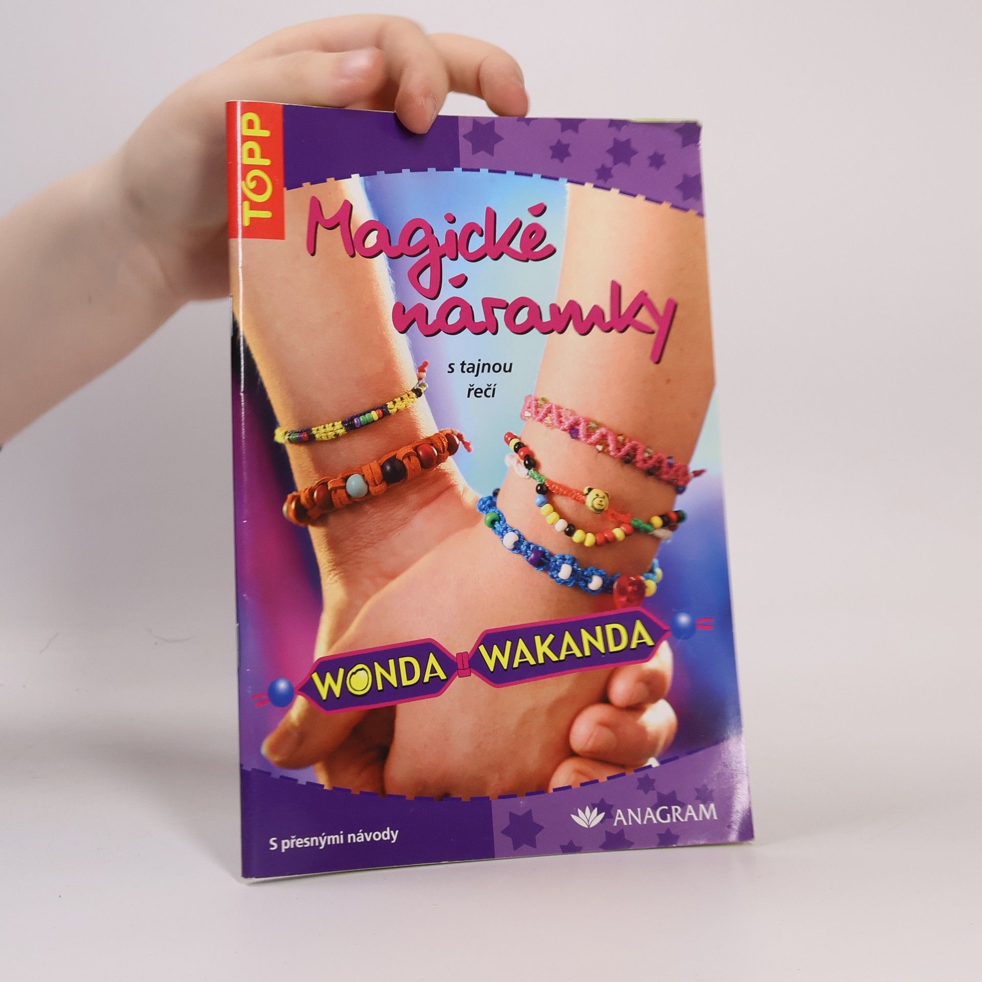 Inge Walz Magické náramky s tajnou řečí Wonda Wakanda