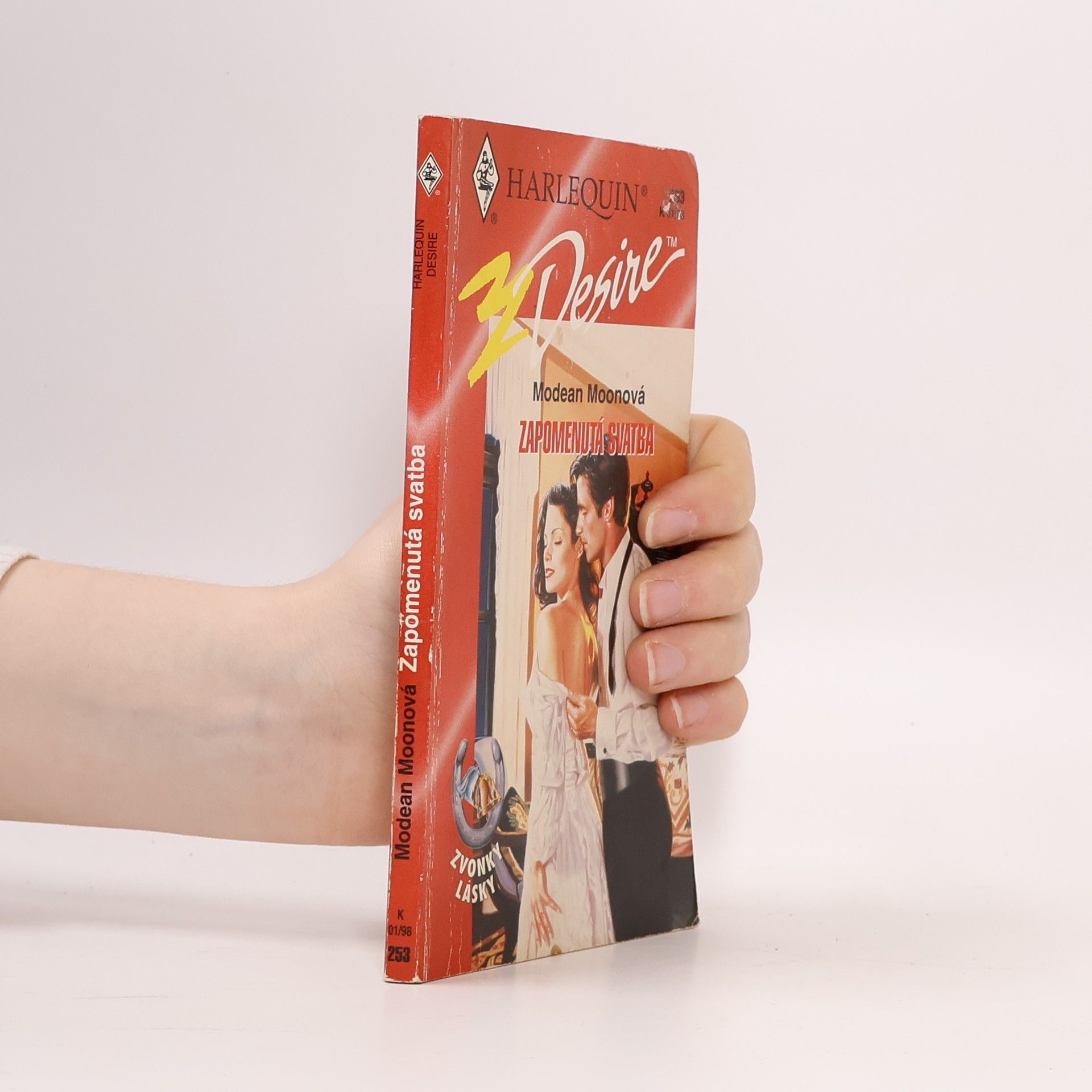 Modean Moon Zapomenutá svatba